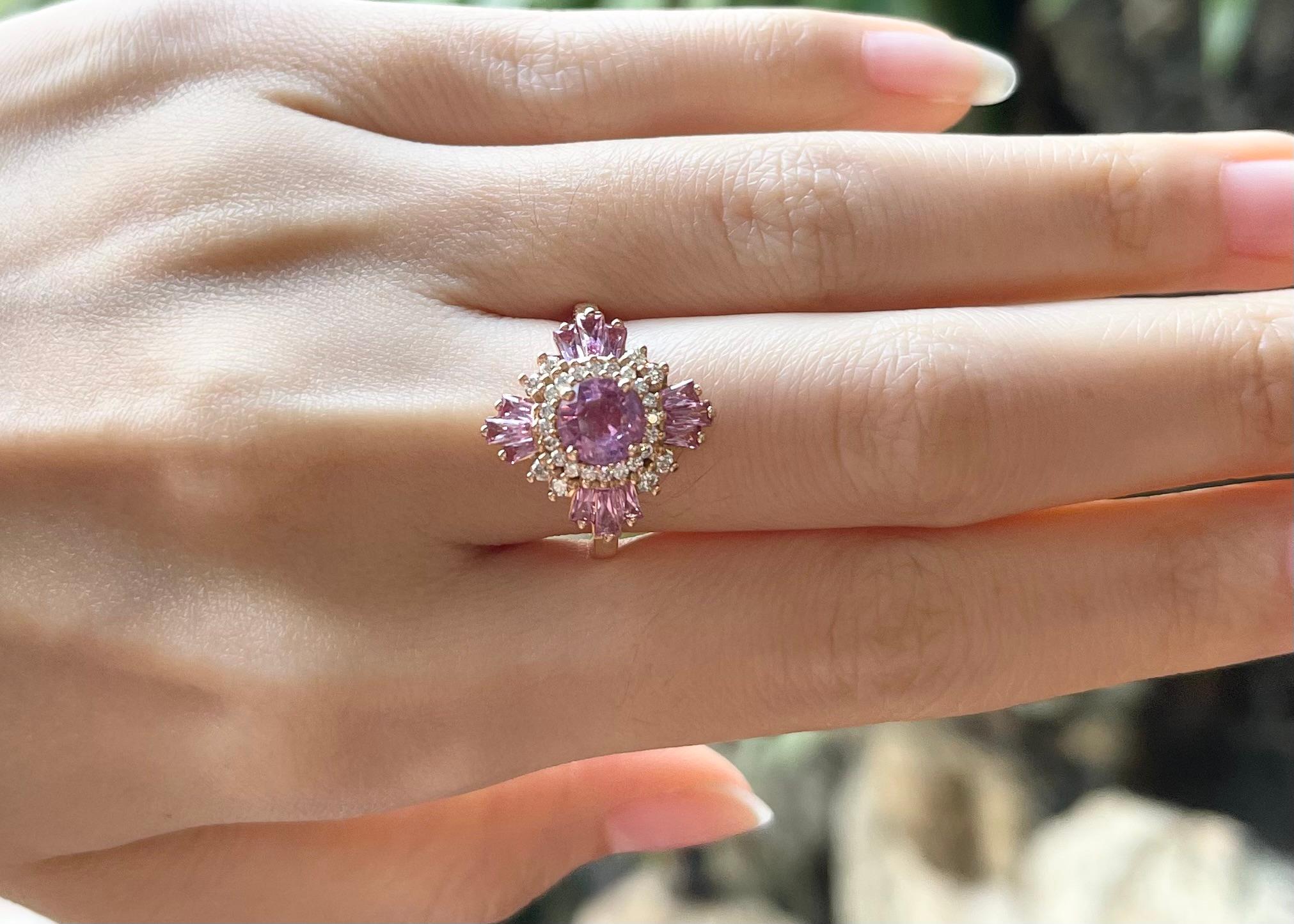 Contemporary Pink Sapphire and Diamond Ring set in 18K Rose Gold Settings For Sale