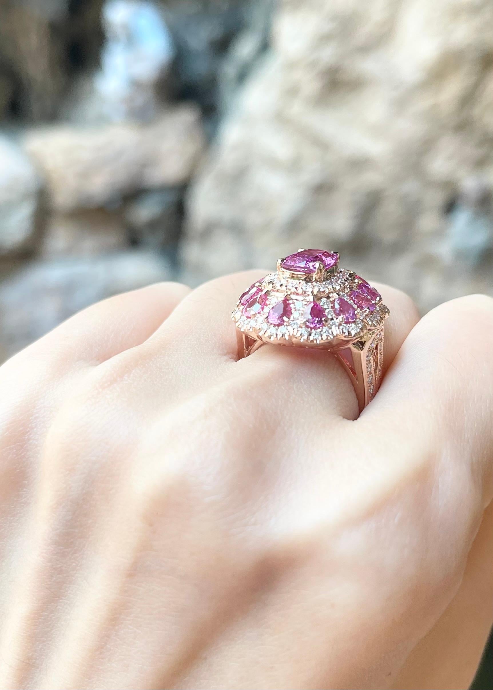 Anello con zaffiro rosa e diamante incastonato in oro rosa 18 carati In condizioni Nuovo in vendita a Bangkok, TH