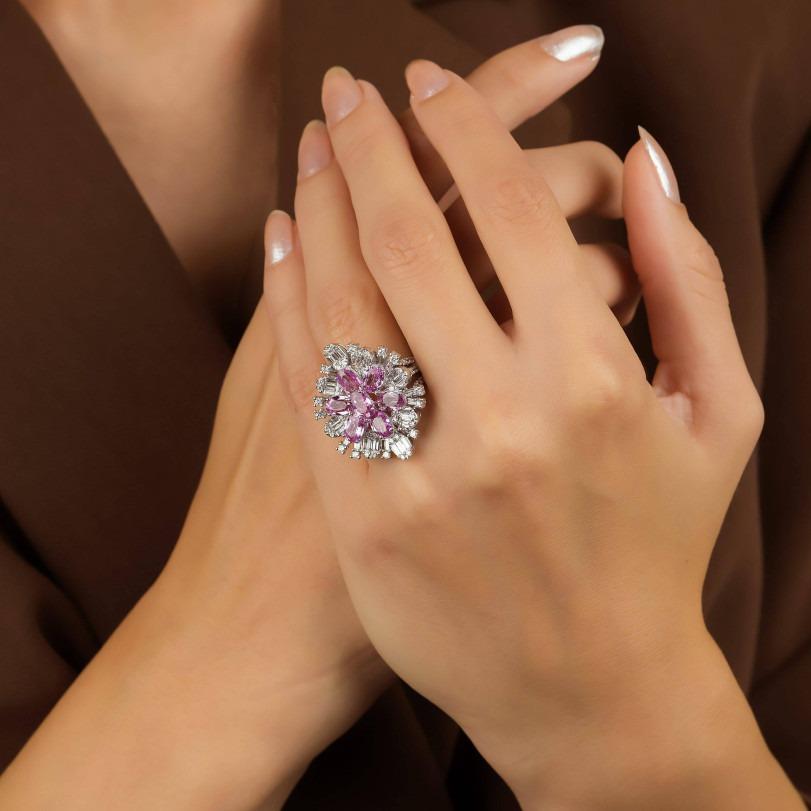 Modern Pink Sapphire And Diamond Statement 4.83ct Ring For Sale