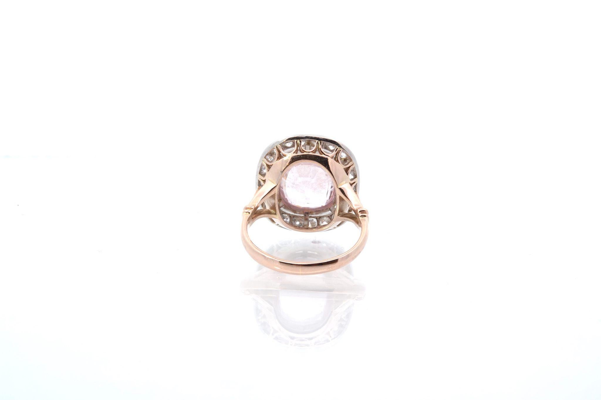 Women's or Men's Pink sapphire and diamonds ring in rose gold and platinum For Sale