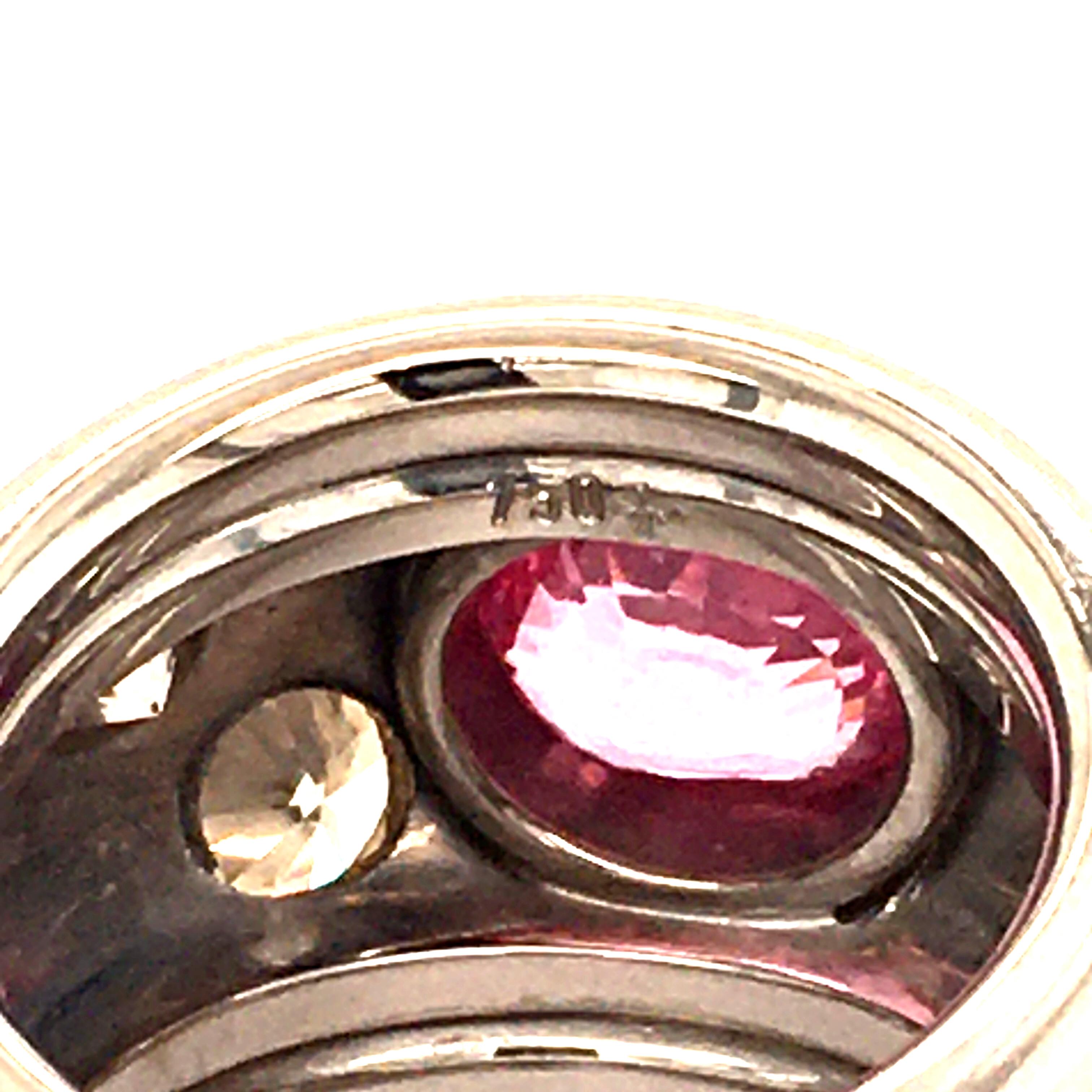 Pink Sapphire and Fancy Color Diamond Ring in 18 Karat White Gold For Sale 3