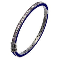 Bracciale con zaffiro rosa e smalto blu ricco in argento sterling