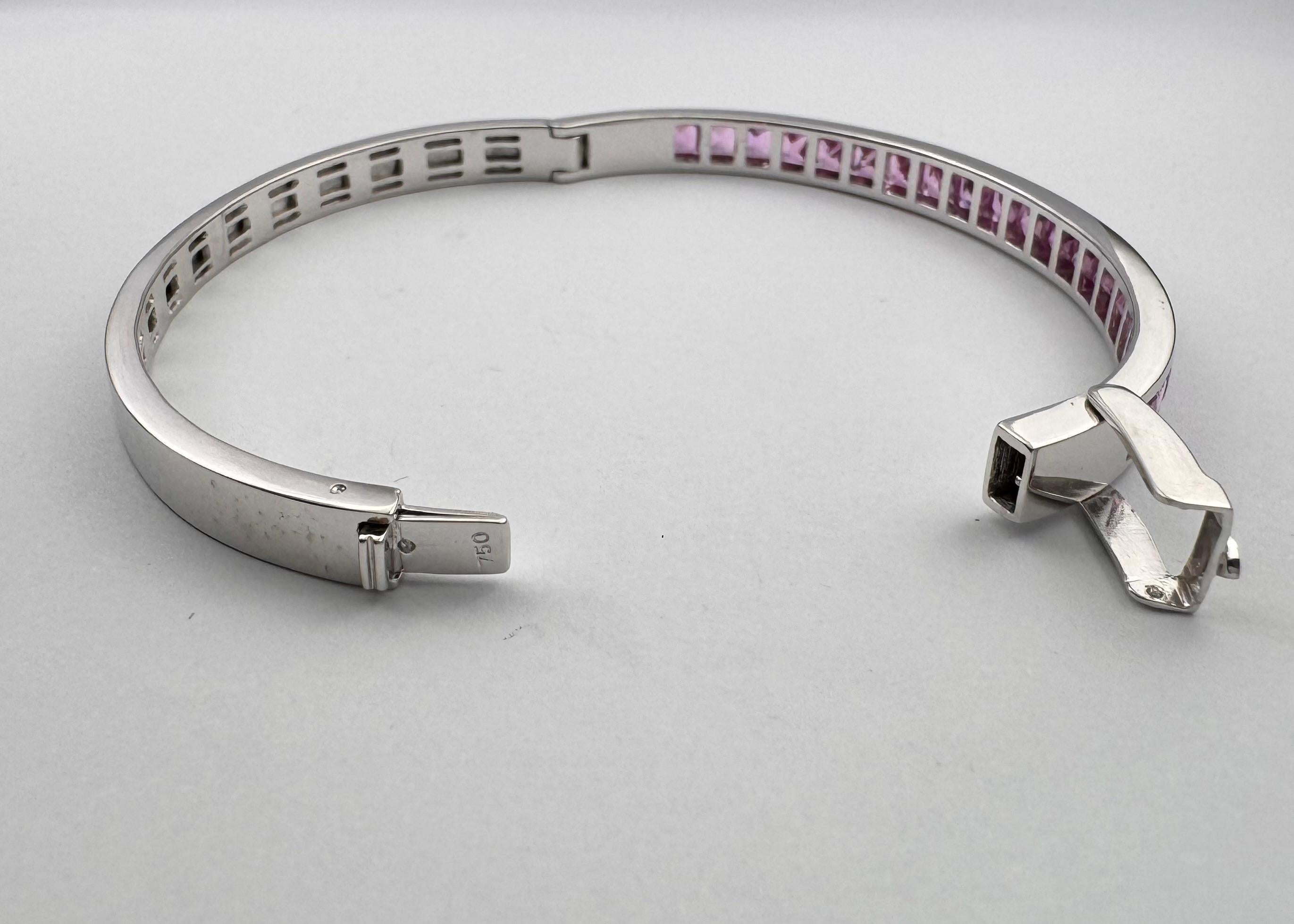 Brazalete de zafiro rosa engastado en oro blanco de 18 quilates en venta 2