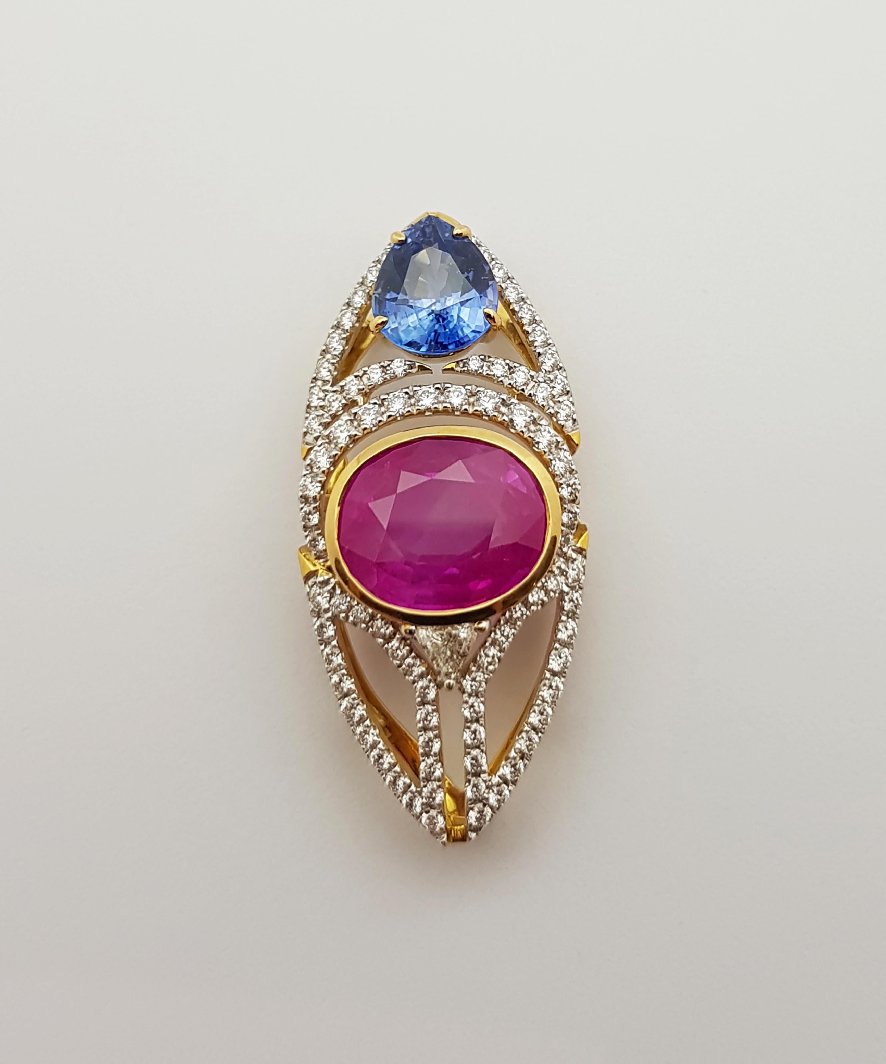 Donna Ciondolo con zaffiro rosa, zaffiro blu e diamante incastonato in oro 18 carati in vendita