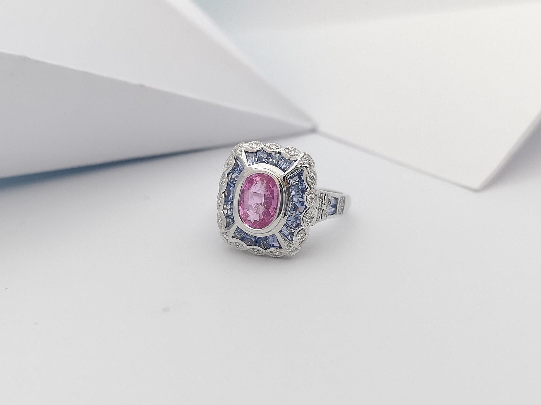 Pink Sapphire, Blue Sapphire and Diamond Ring Set in 18 Karat White Gold Setting For Sale 3