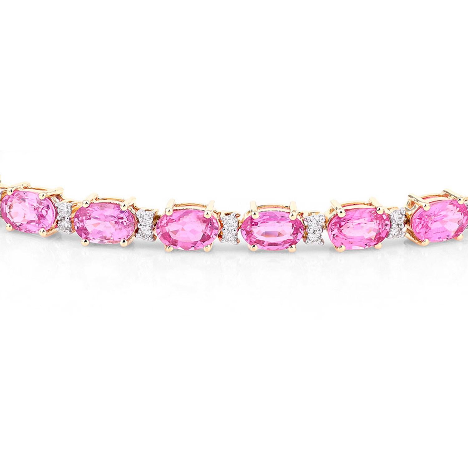 Viene con la Tasación Gemológica por GIA GG/AJP
Todas las piedras preciosas son naturales
23 Zafiros Rosas = 13,80 Quilates
44 Diamantes = 0,50 Quilates
Metal: Oro amarillo de 14 quilates
Longitud: 7 pulgadas
Se puede acortar a petición