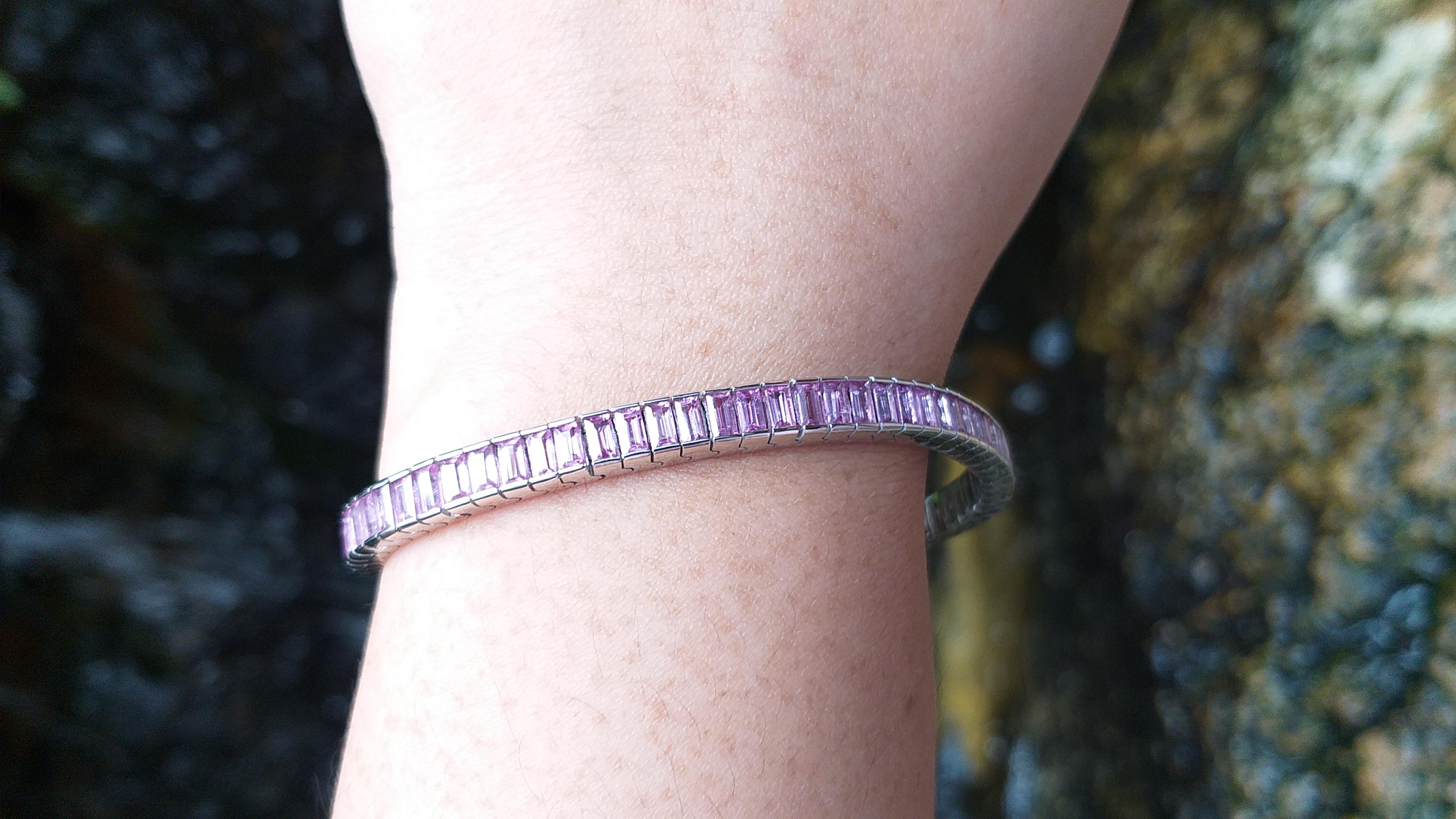 Pink Sapphire Bracelet set in 18 Karat White Gold Settings In New Condition For Sale In Bangkok, TH