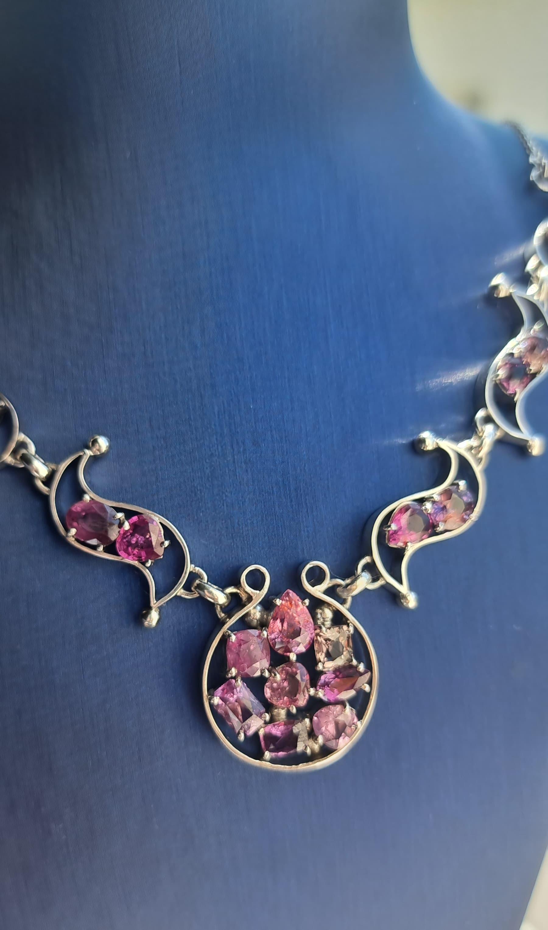 Pink Sapphire Celebration Necklace For Sale 4