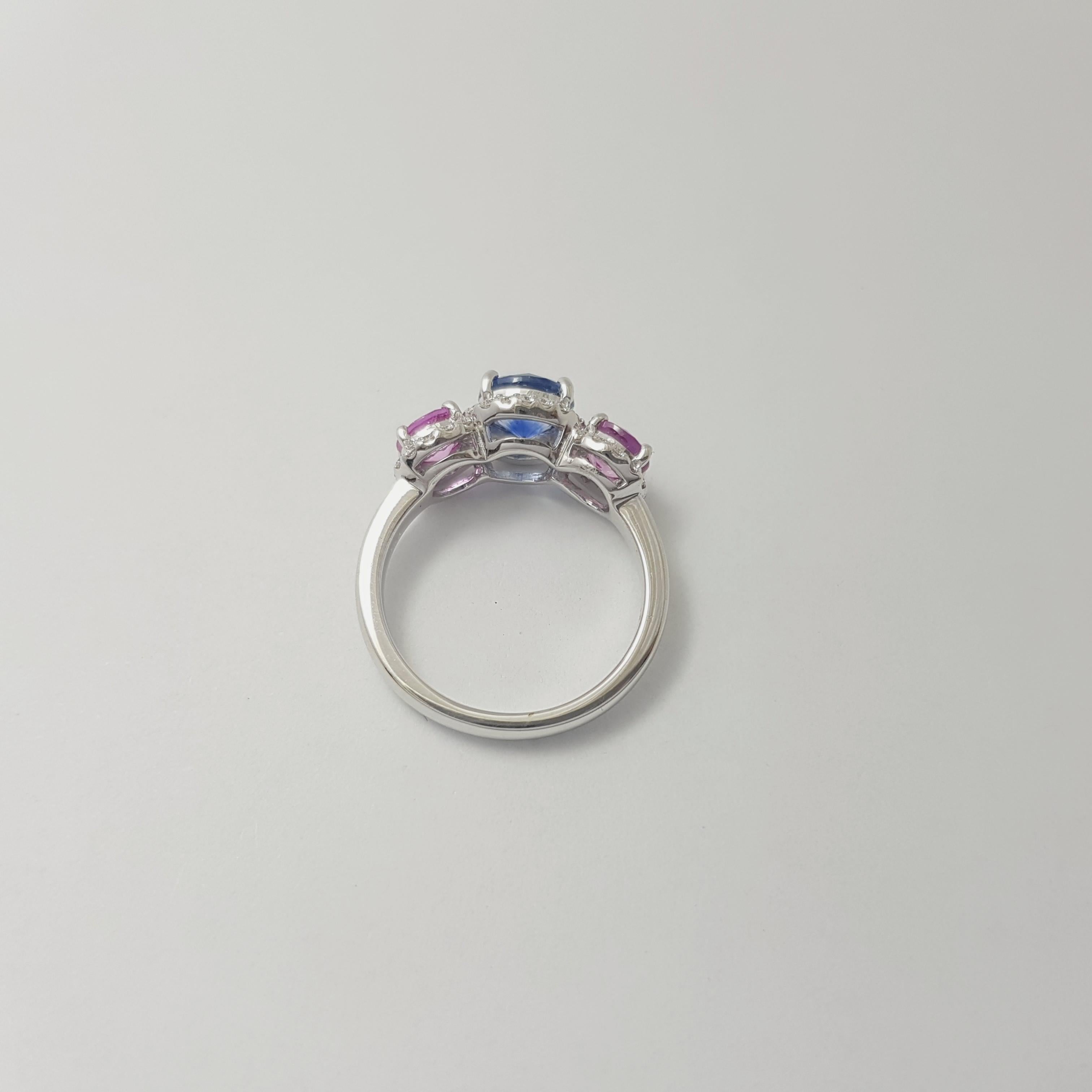 Pinker Saphir, blauer Ceylon-Saphir und Diamantring, gefasst in 18 Karat Weißgold im Angebot 7