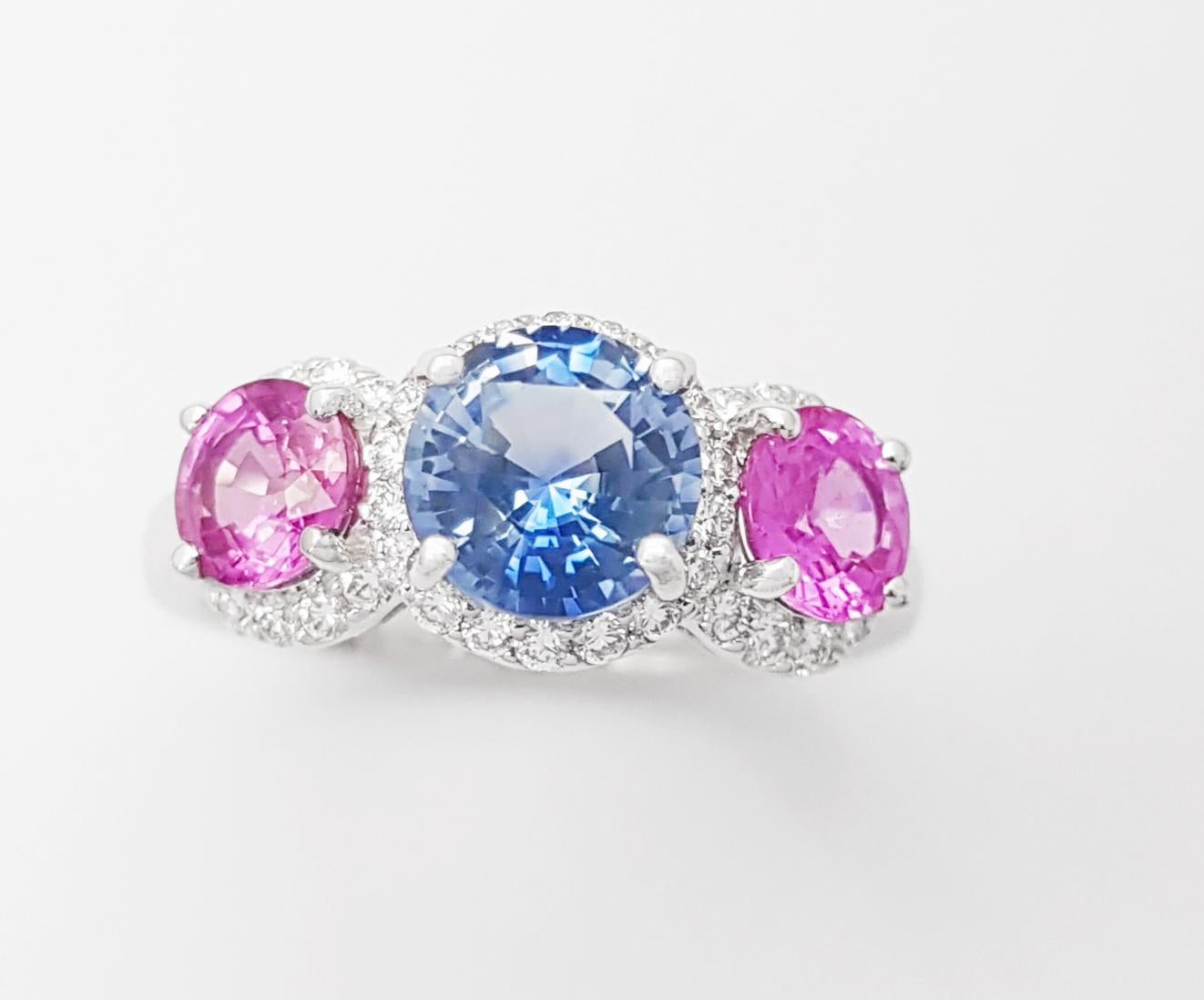 Pinker Saphir, blauer Ceylon-Saphir und Diamantring, gefasst in 18 Karat Weißgold im Angebot 1