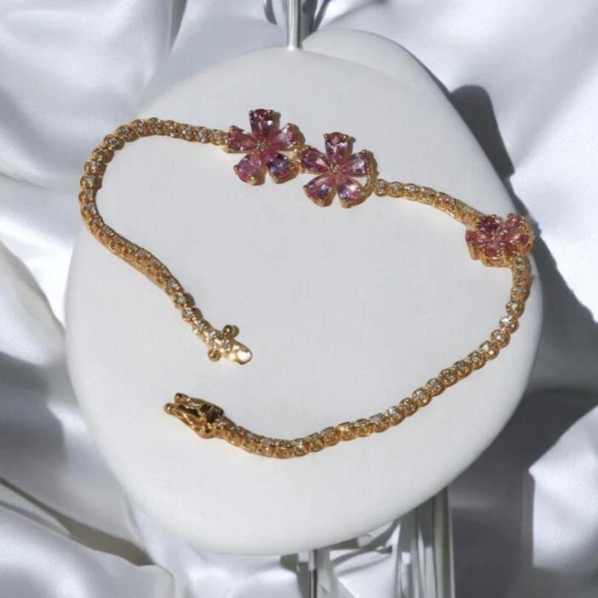 Pink Sapphire Cherry Blossom Diamond Tennis Bracelet in 18k Yellow Gold In New Condition For Sale In Rowland Heights, CA