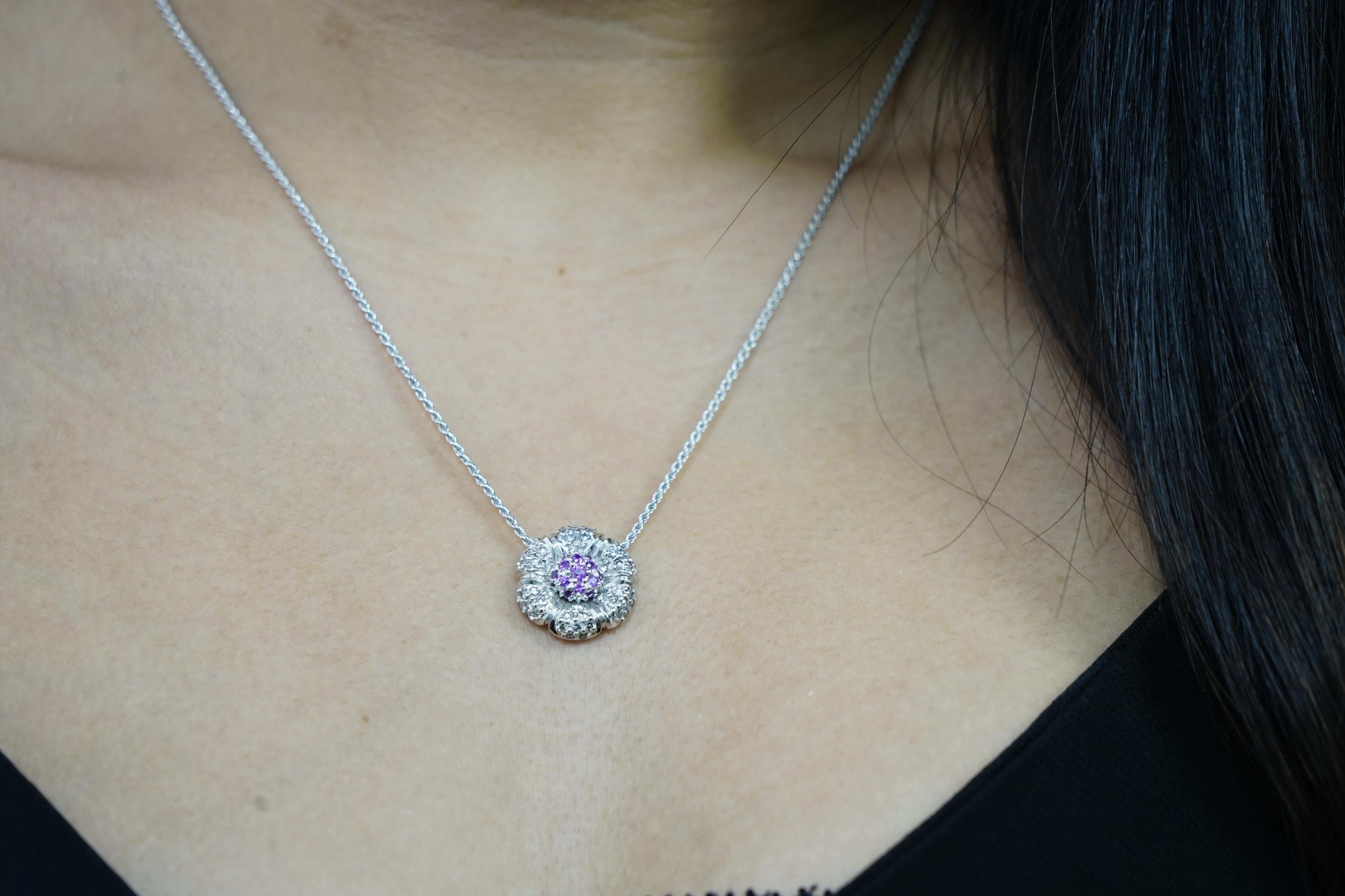 Blumenhalskette mit 18 Karat Weißgold Kette mit rosa Saphiren Cts 0,34 Diamanten (Rundschliff) im Angebot