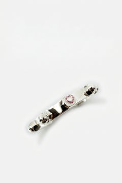 Armband mit Herz aus rosa Saphir – Skulpturaler, offener Armreif