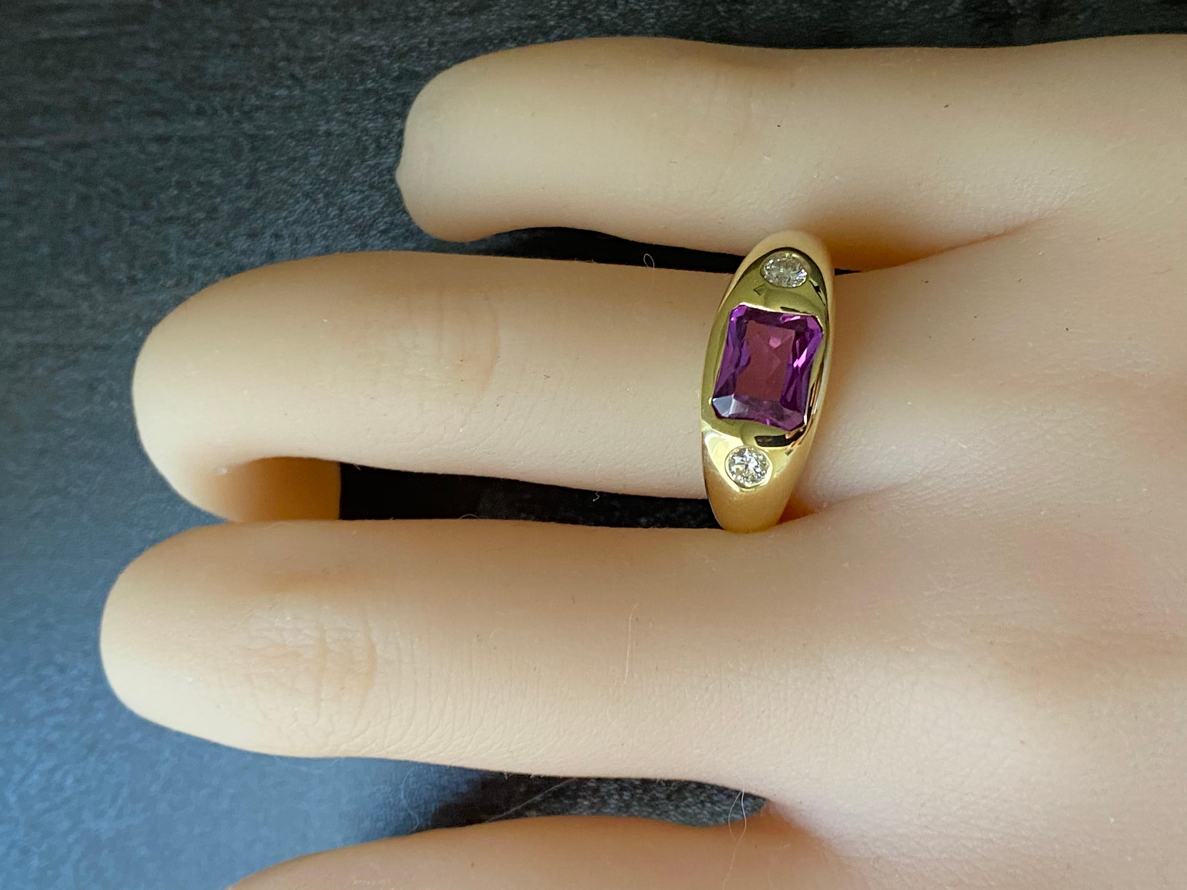 Emerald Cut Pink Sapphire Diamond 2.10 Carat Ring 18 Karat Yellow Gold Cocktail Ring  For Sale
