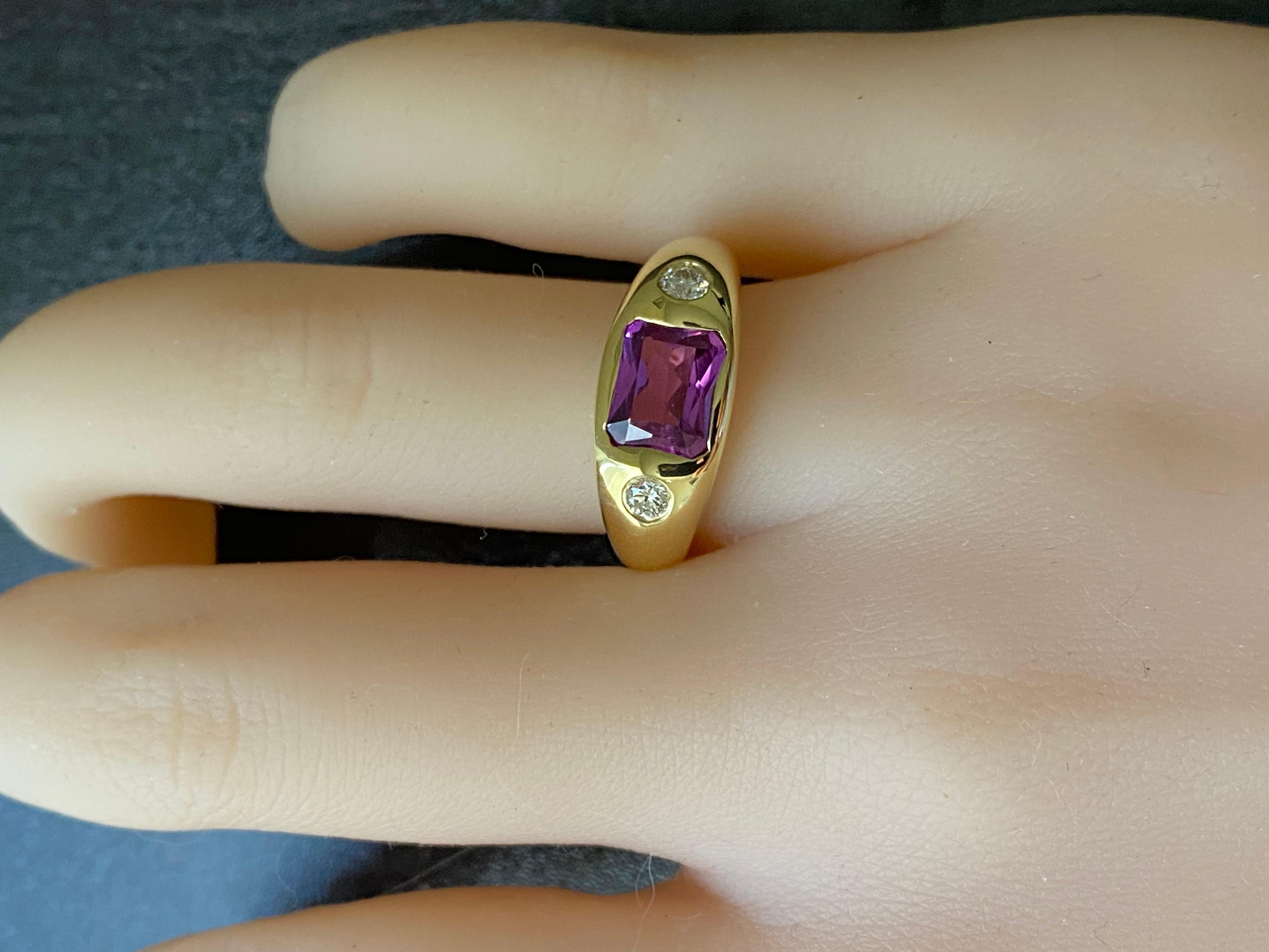 Pink Sapphire Diamond 2.10 Carat Ring 18 Karat Yellow Gold Cocktail Ring  For Sale 1