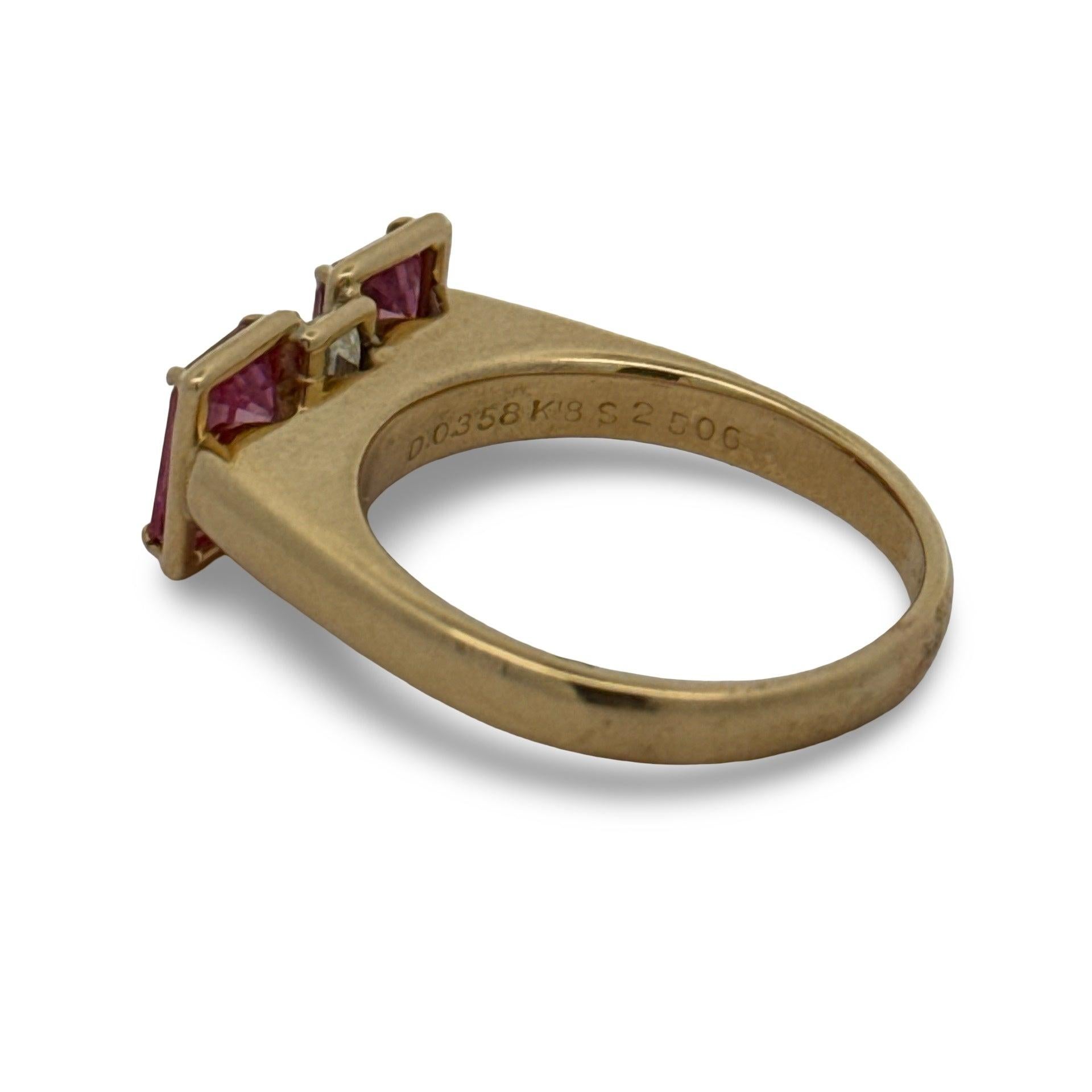 Statement-Ring mit rosa Saphir, Diamant und 18 Karat Gelbgold (Smaragdschliff) im Angebot