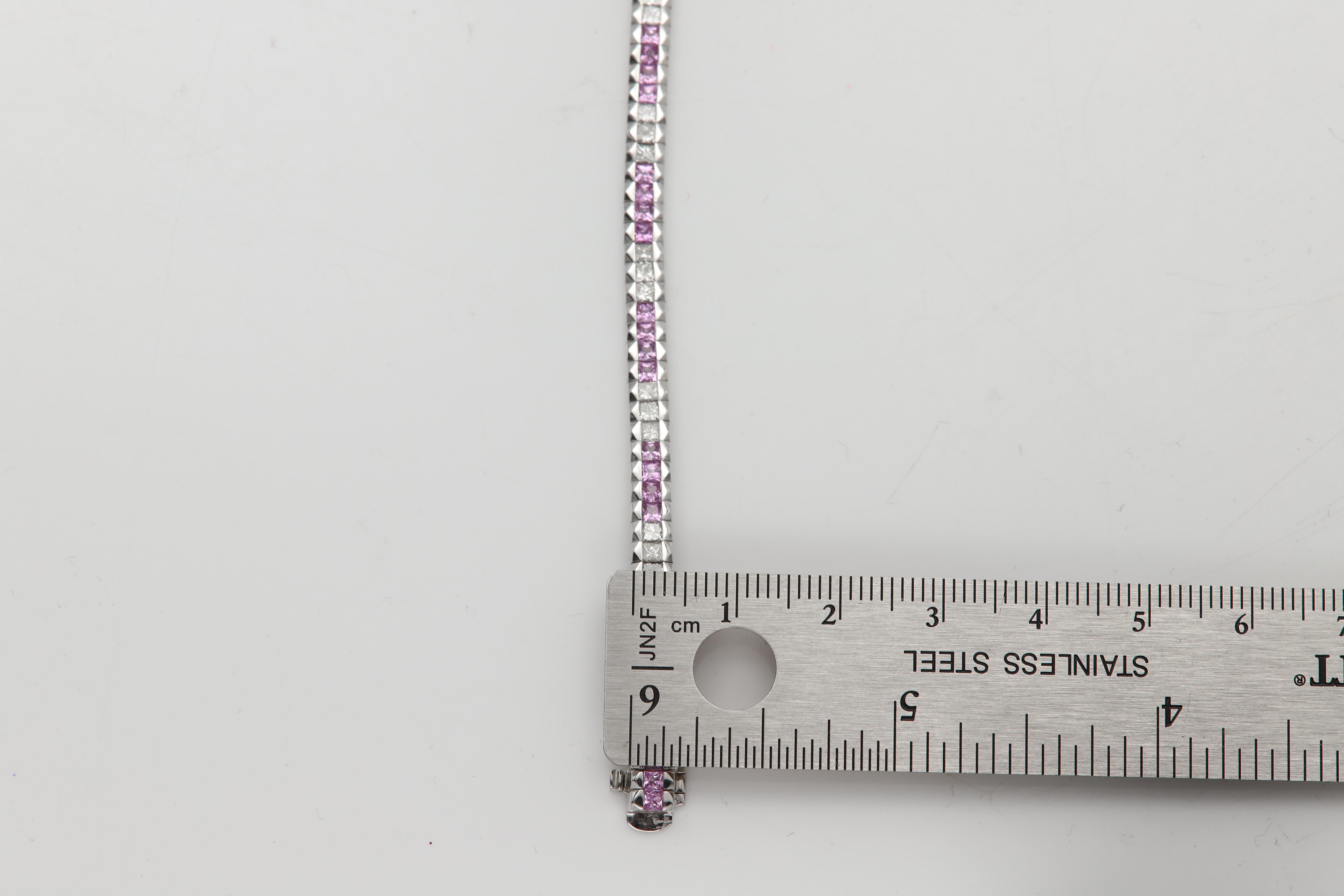 Bracelet à maillons en or blanc 18 carats avec boucle en diamants de style Art déco en vente 5