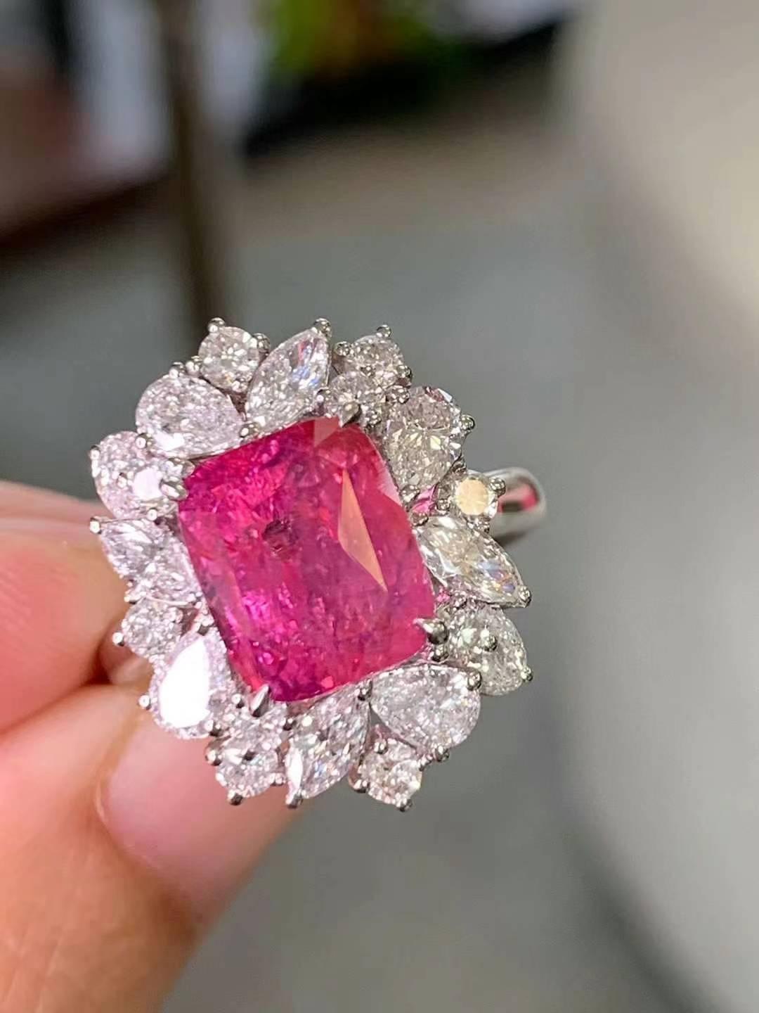 Pink Sapphire Diamond Cocktail Ring in 18k White Gold en venta 2