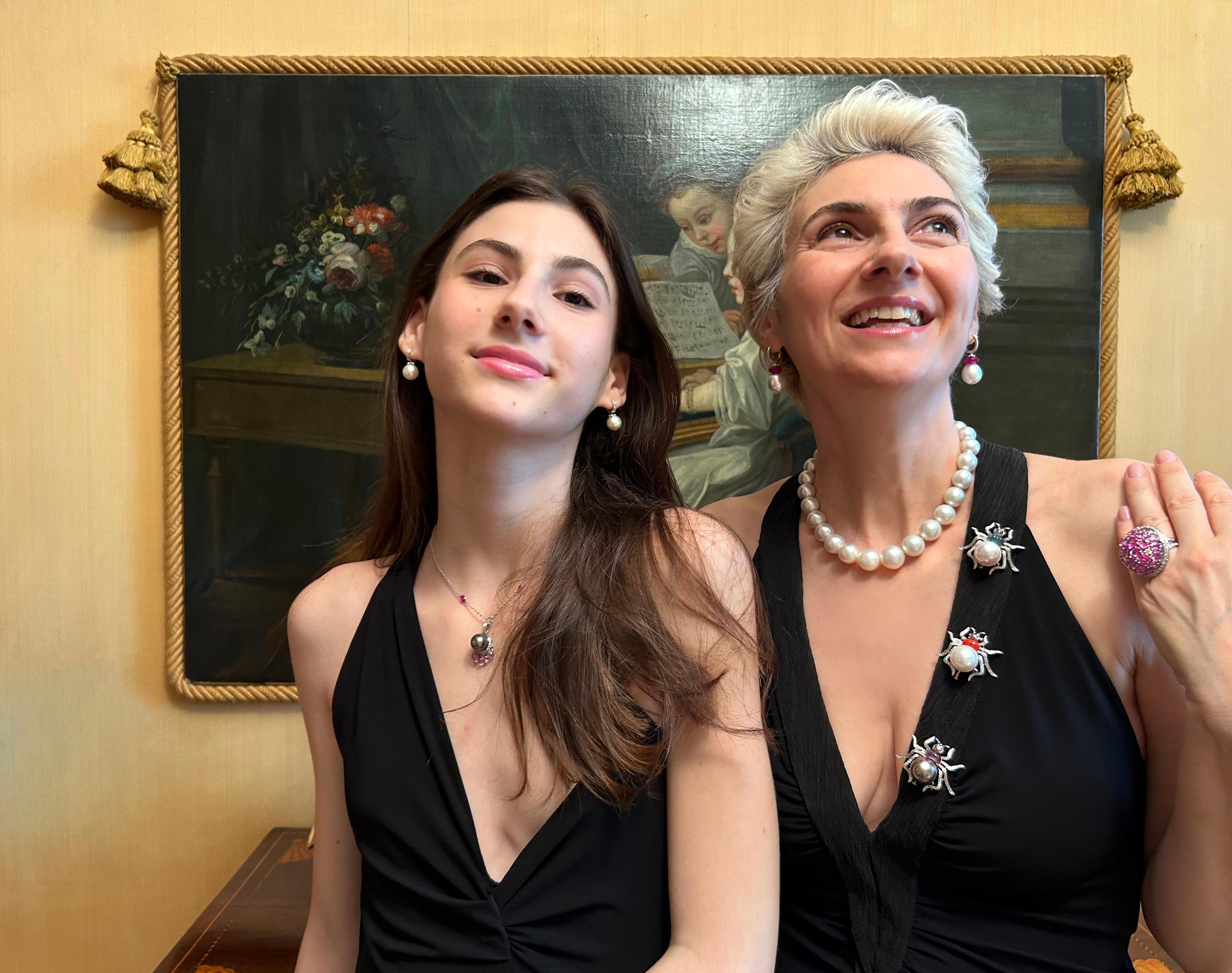 Anello da cocktail con zaffiro rosa e cupola di diamanti, design di Ella Gafter in vendita 4