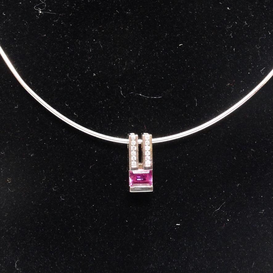 Pink Sapphire Diamond Necklace 1980s 14K Gold For Sale 3