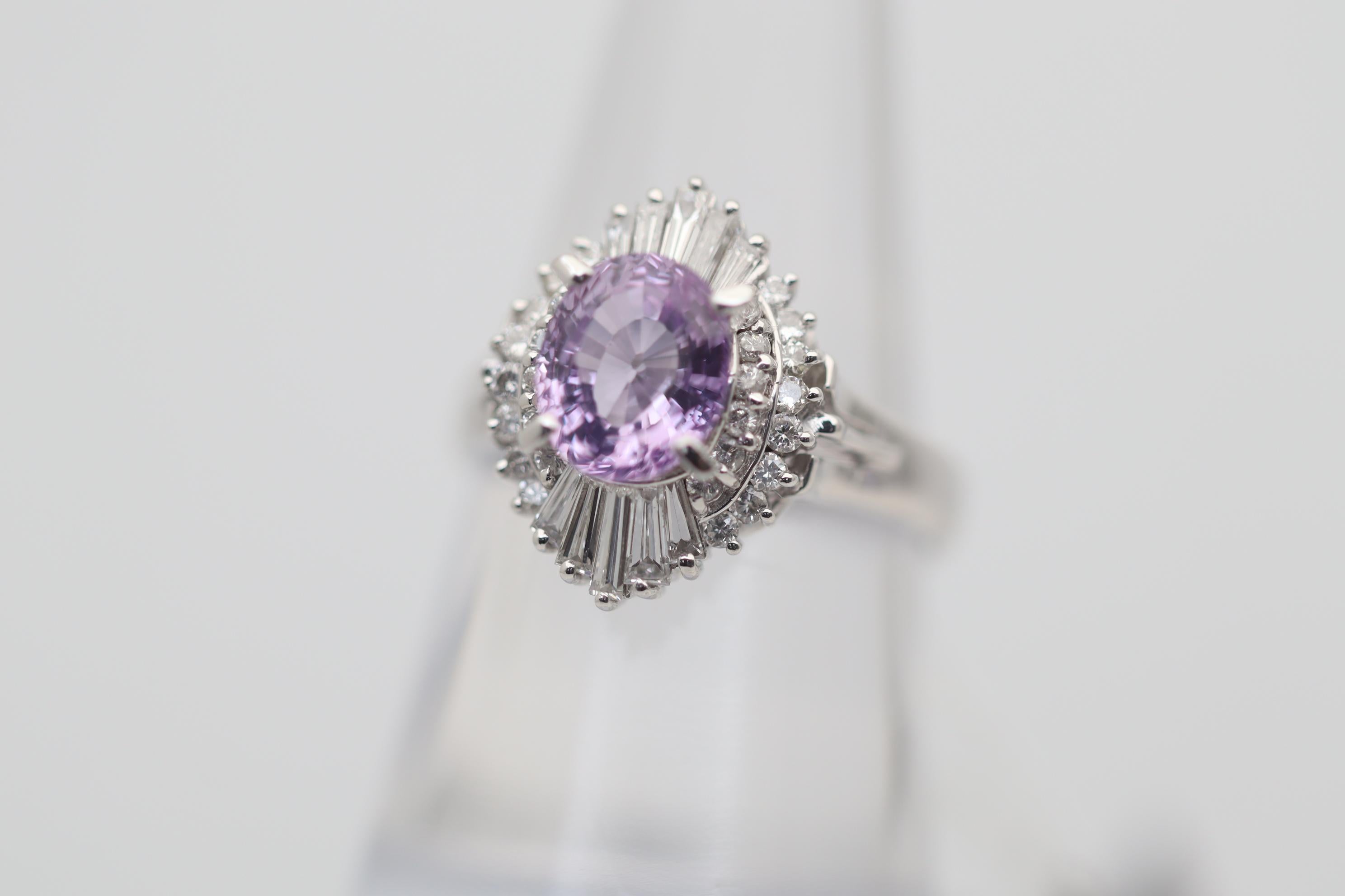 Pink Sapphire Diamond Platinum Ring In New Condition For Sale In Beverly Hills, CA