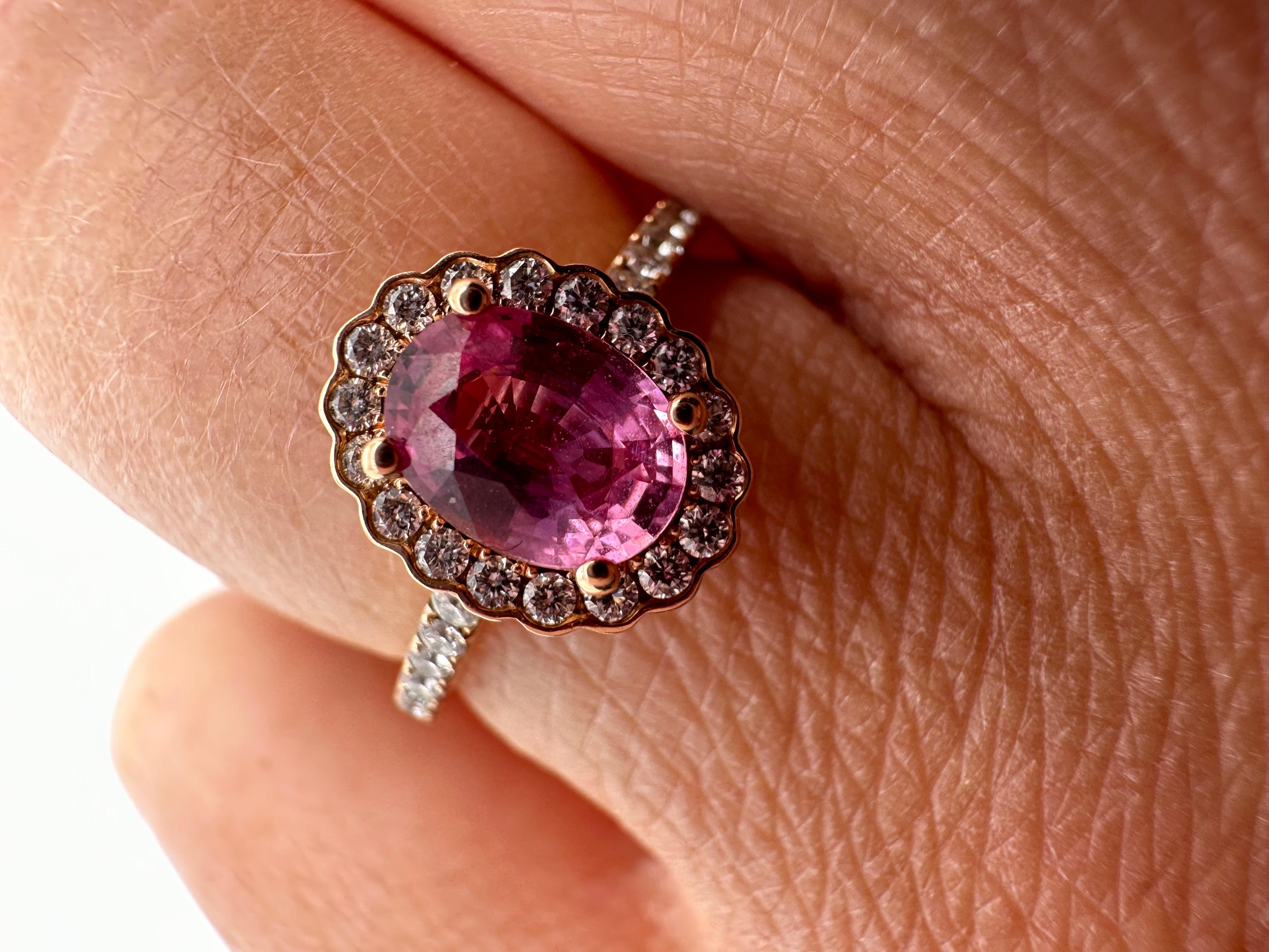 Pink sapphire & Diamond ring 14KT rose gold In New Condition For Sale In Boca Raton, FL