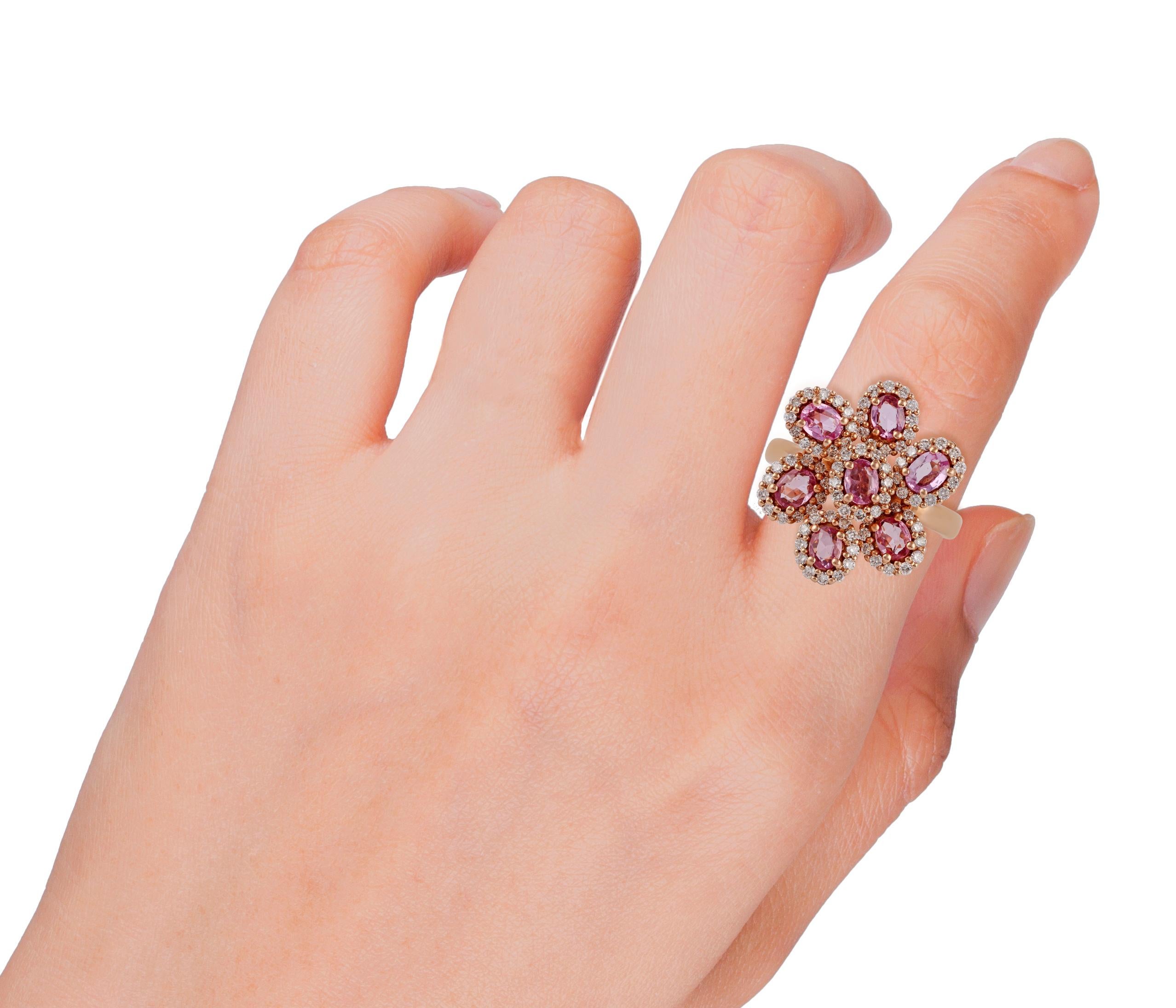 Pink Sapphire & Diamond Ring Studded in 18k Rose Gold In New Condition For Sale In Jaipur, Rajasthan