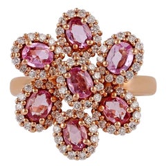 Anello con zaffiro rosa e diamante tempestato in oro rosa 18 carati