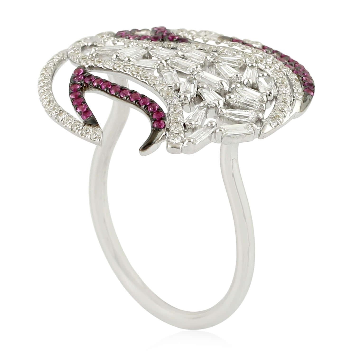 Art nouveau Bague en or blanc 18k avec saphir rose et diamant de forme ronde en vente