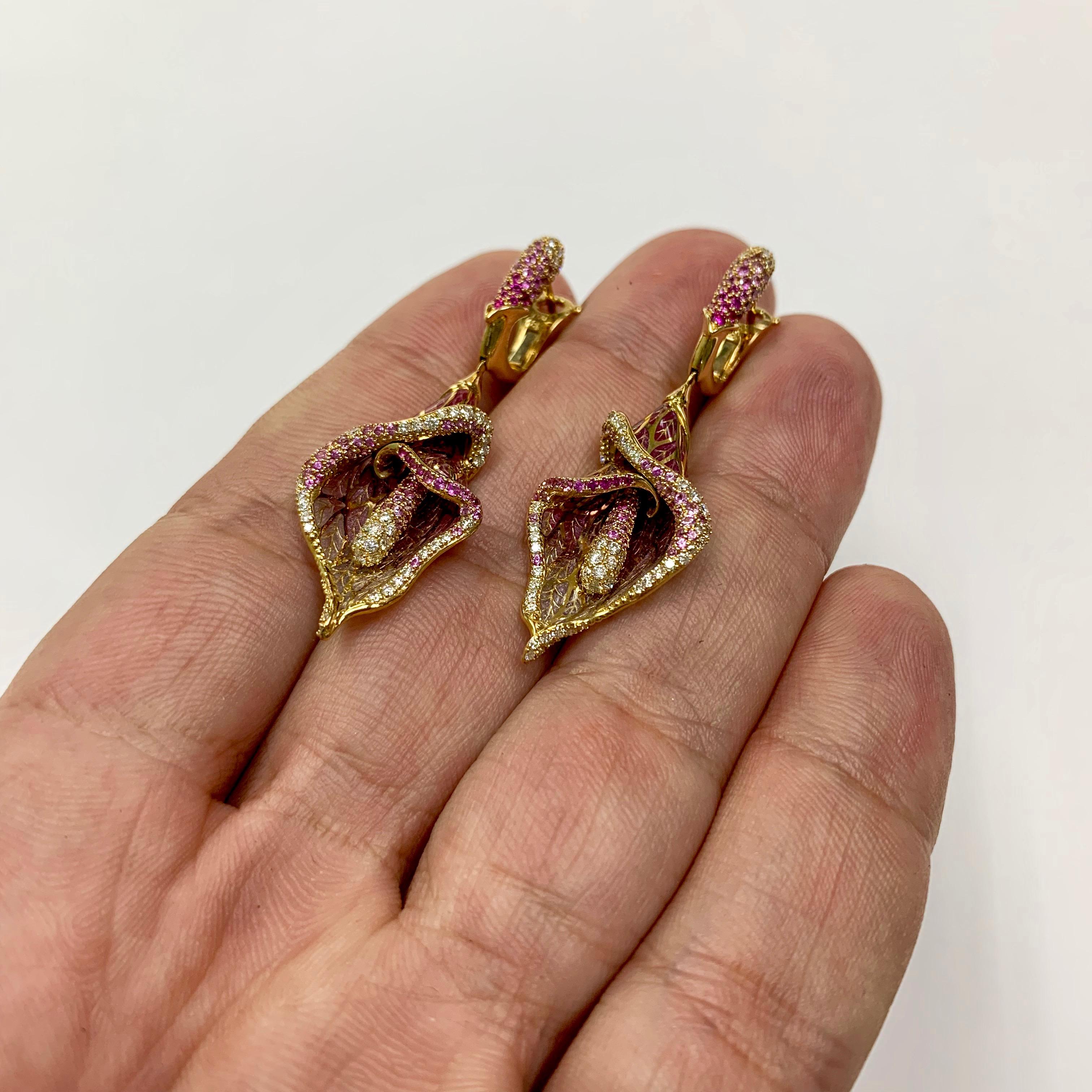 Pink Sapphire Diamonds Colored Enamel 18 Karat Yellow Gold Earrings In New Condition For Sale In Bangkok, TH
