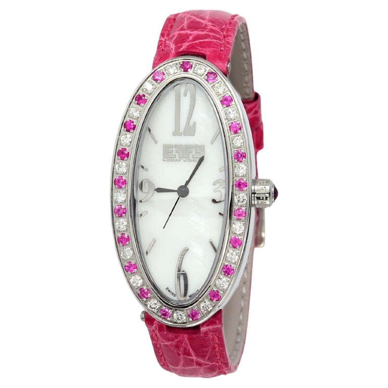 Montre jonc de luxe en cuir exotique avec cadran pavé de saphirs roses