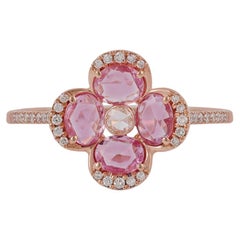 Bague fleur à quatre pierres en or rose 18 carats et saphir rose