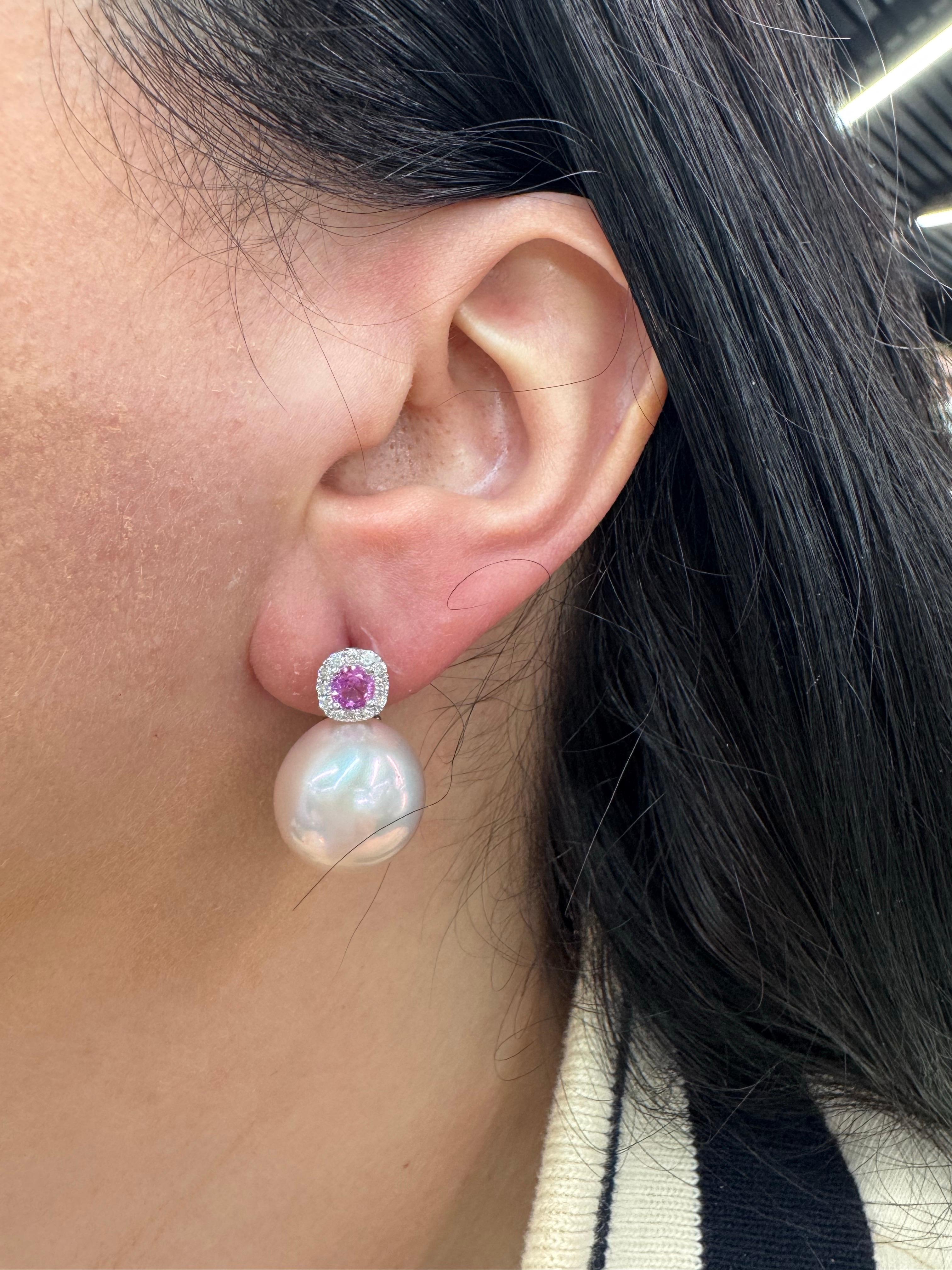 Zafiro rosa y perla de agua dulce Pendientes de diamantes 0,80 CTTW 14-15 MM 18KT en venta 2