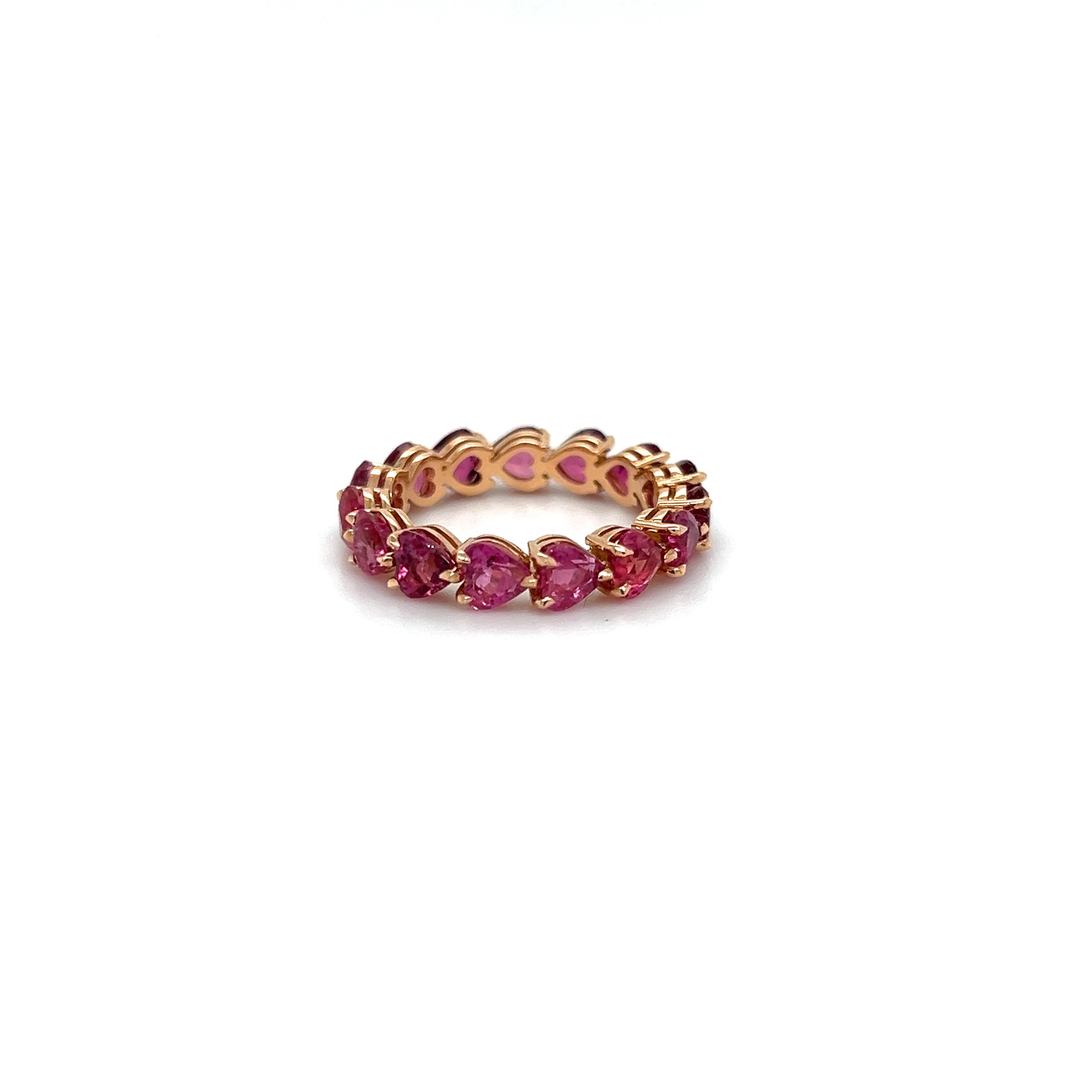Pink Sapphire Gemstone Heart Shaped Eternity Ring 18k Rose Gold 3.85 Carat In New Condition For Sale In MIAMI, FL