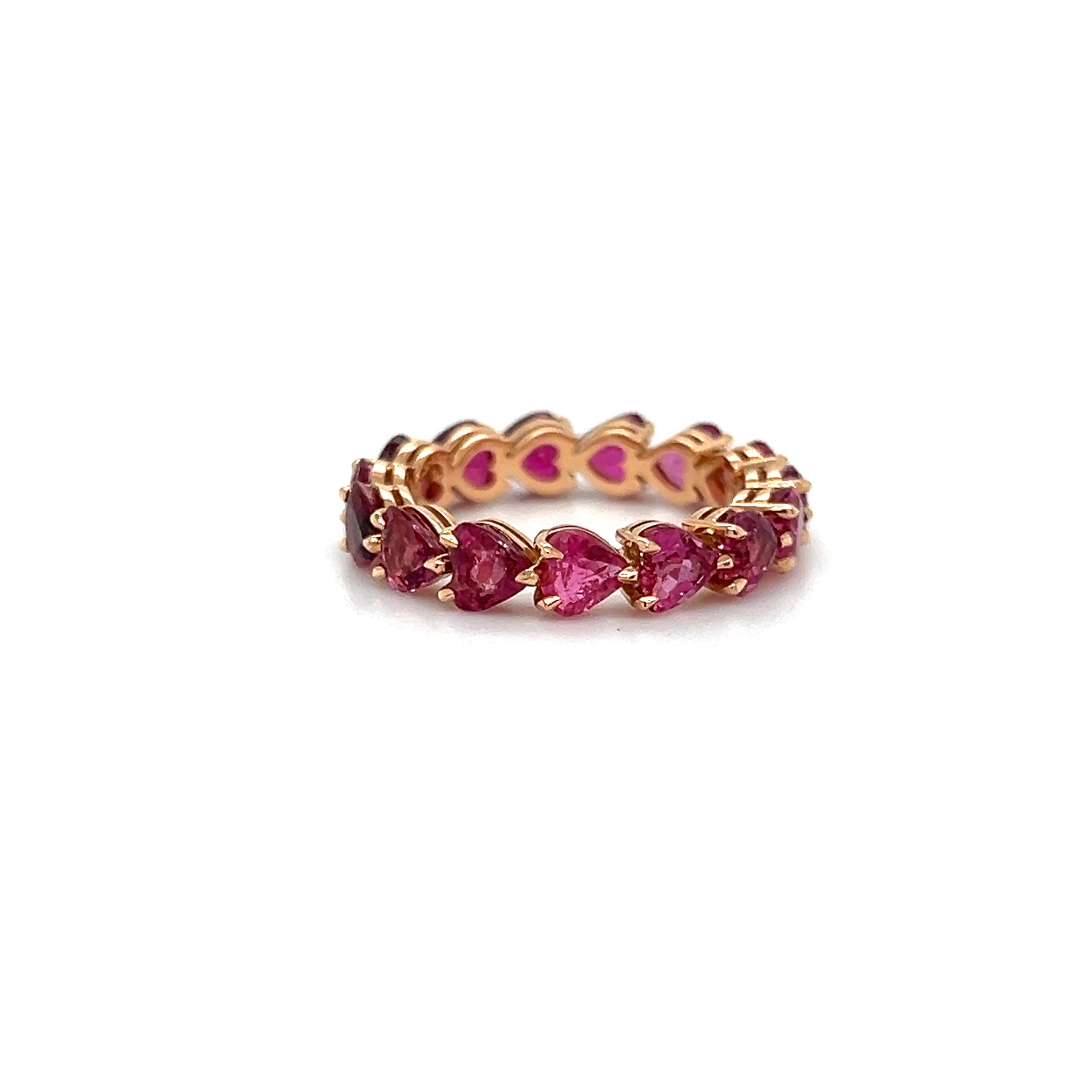 Women's Pink Sapphire Gemstone Heart Shaped Eternity Ring 18k Rose Gold 3.85 Carat For Sale