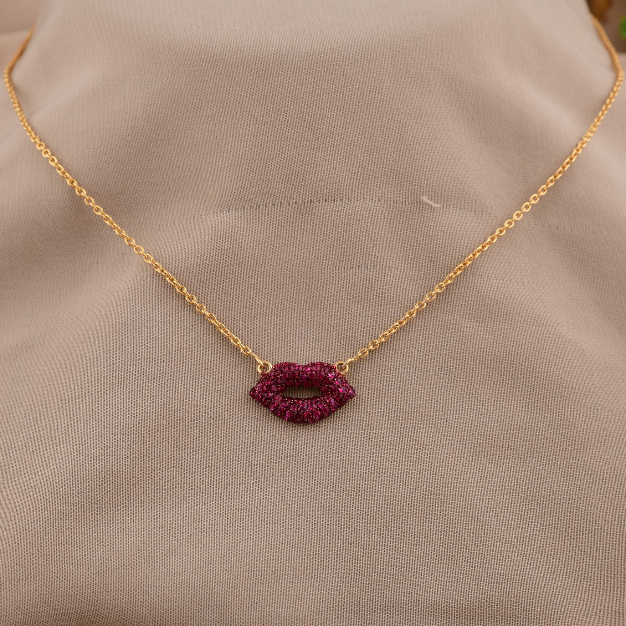Collier à pendentifs en or jaune 18 carats avec pierres précieuses saphir rose en vente 7