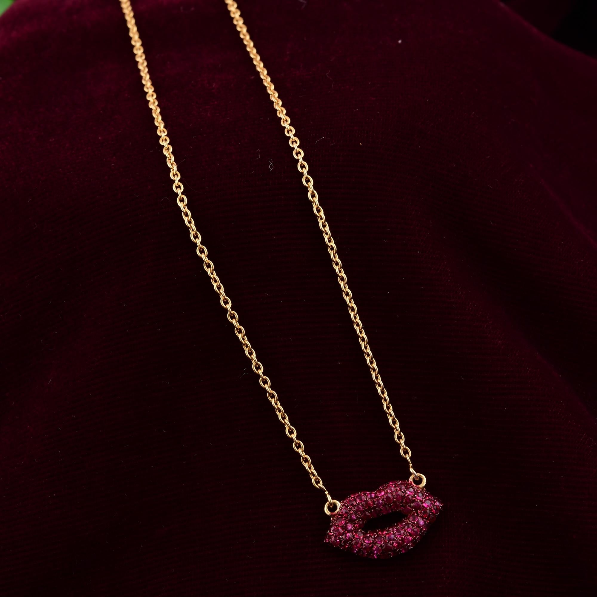 Collier à pendentifs en or jaune 18 carats avec pierres précieuses saphir rose en vente 4