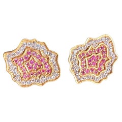 Boucles d'oreilles fleur en or rose saphir par Lauren Harper