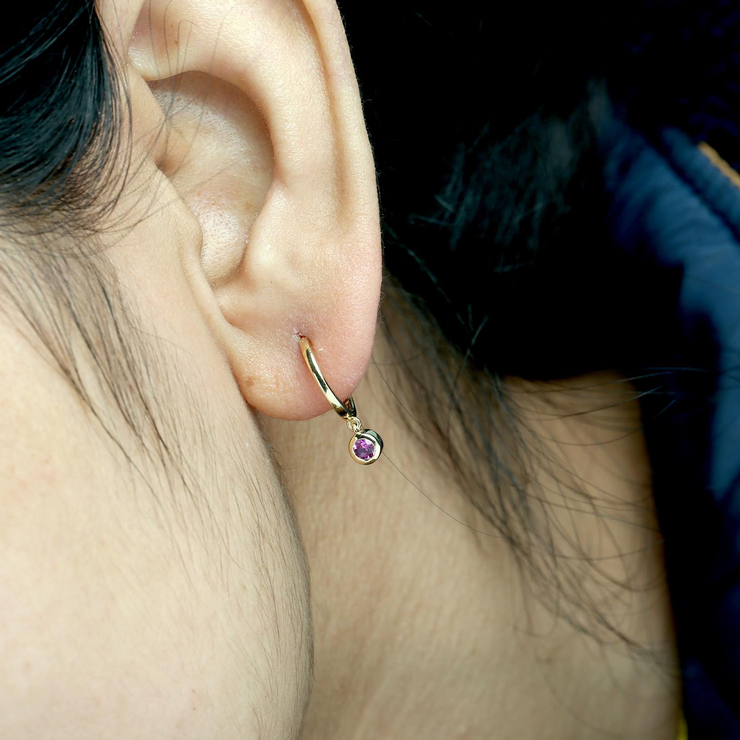 18KT:2.114g, Sapp:0.29ct, 18X4 MM