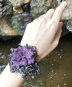 Bracciale con fiori di zaffiro rosa, zaffiro multicolore e tsavorite  in Argento
