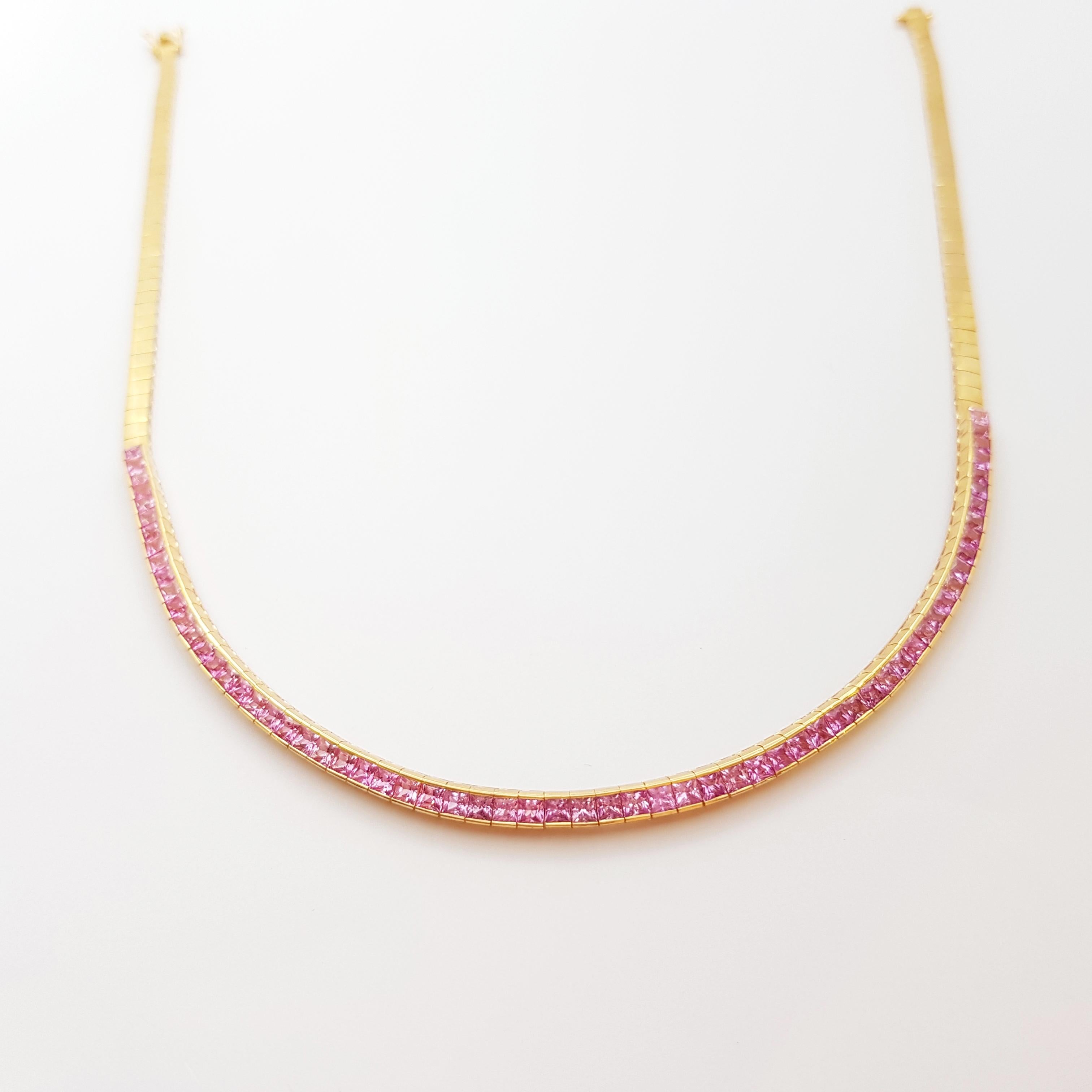Contemporary Pink Sapphire Necklace set in 18K Gold Settings For Sale