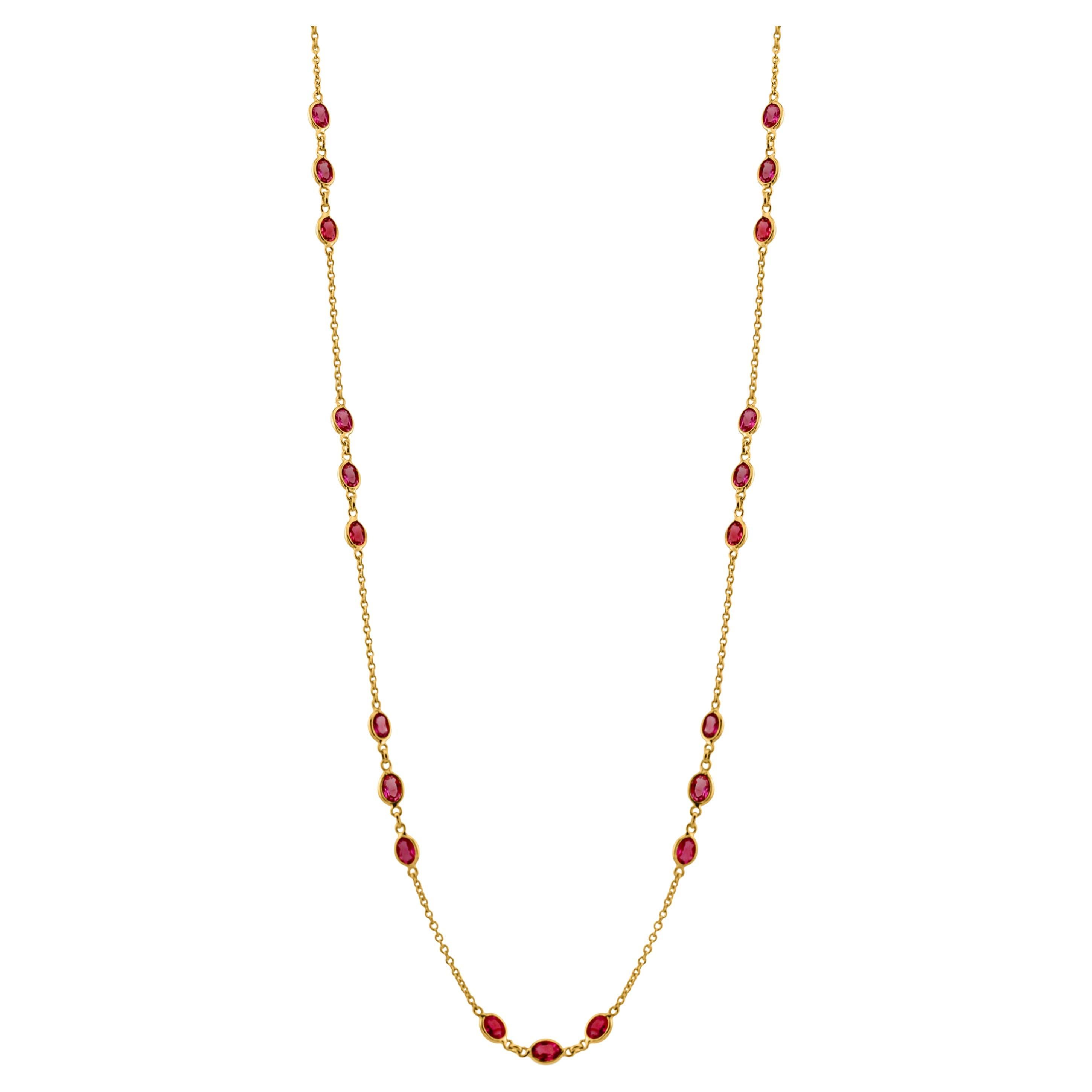 Pink Sapphire Oval Necklace In 18K Yellow Gold For Sale