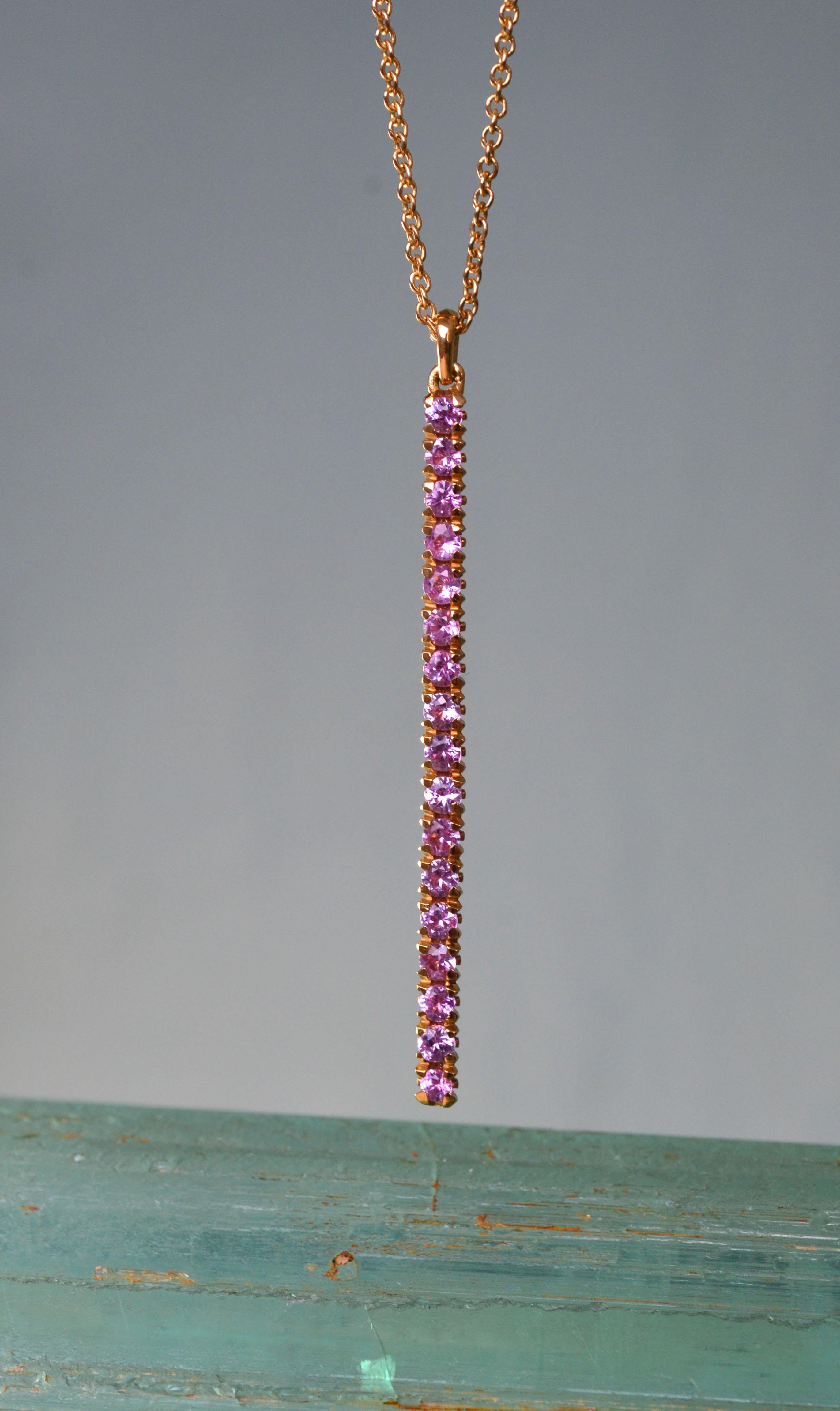 Round Cut Pink Sapphire Pendant in 18 Karat Yellow Gold For Sale