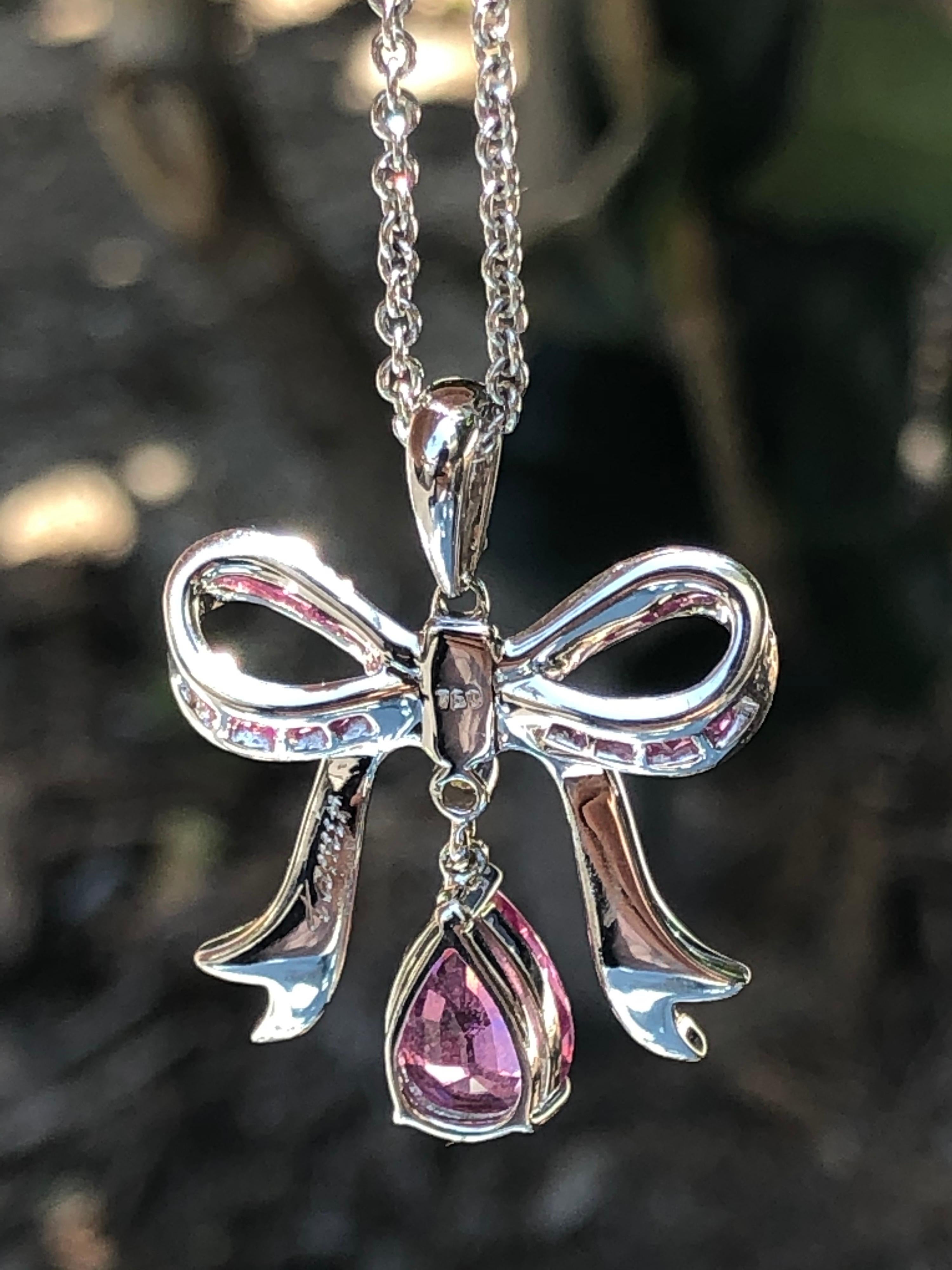 Pink Sapphire Pendant Necklace 1.94 Carat For Sale 1