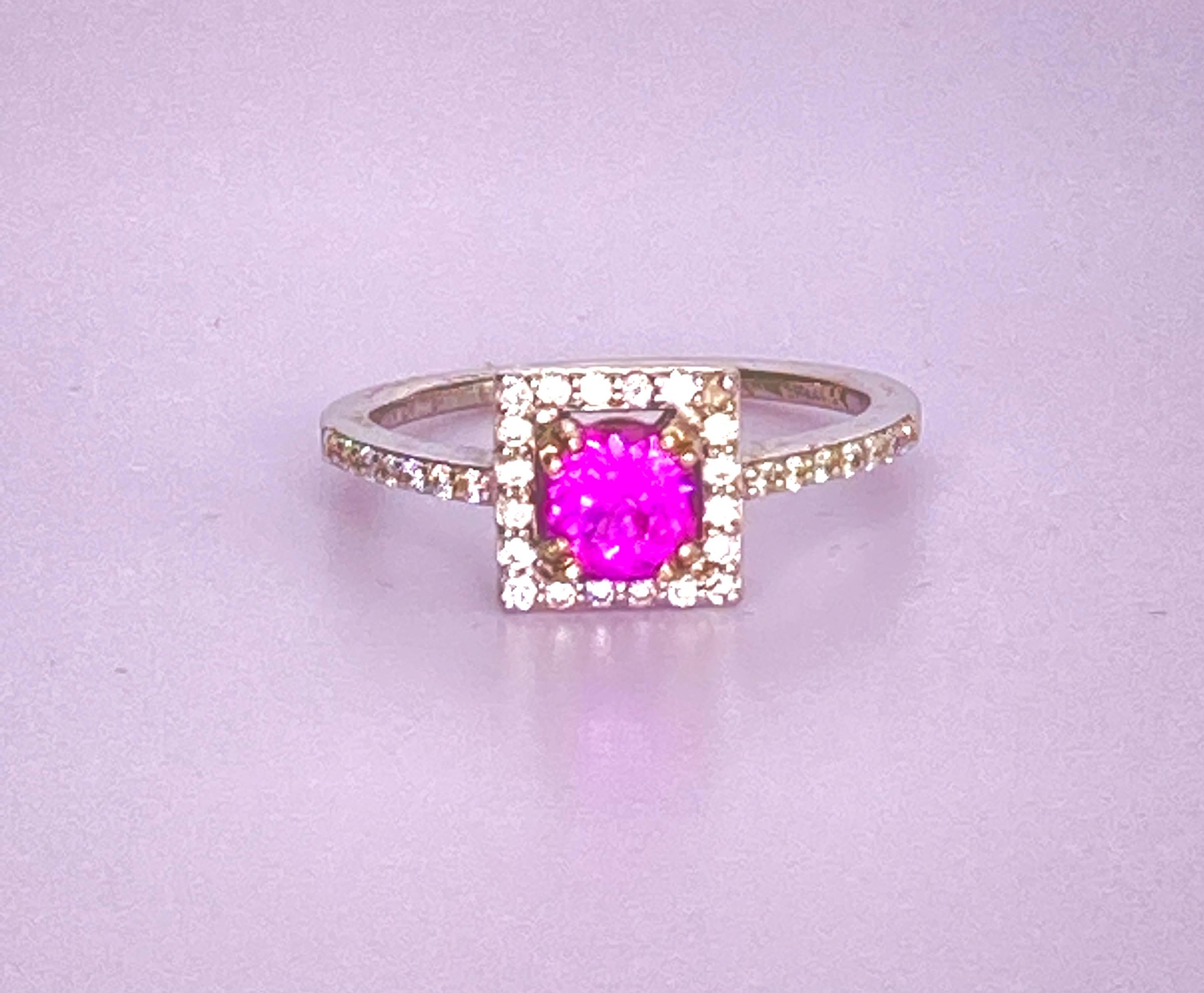 Pink Sapphire Ring In New Condition For Sale In Los Angeles, CA