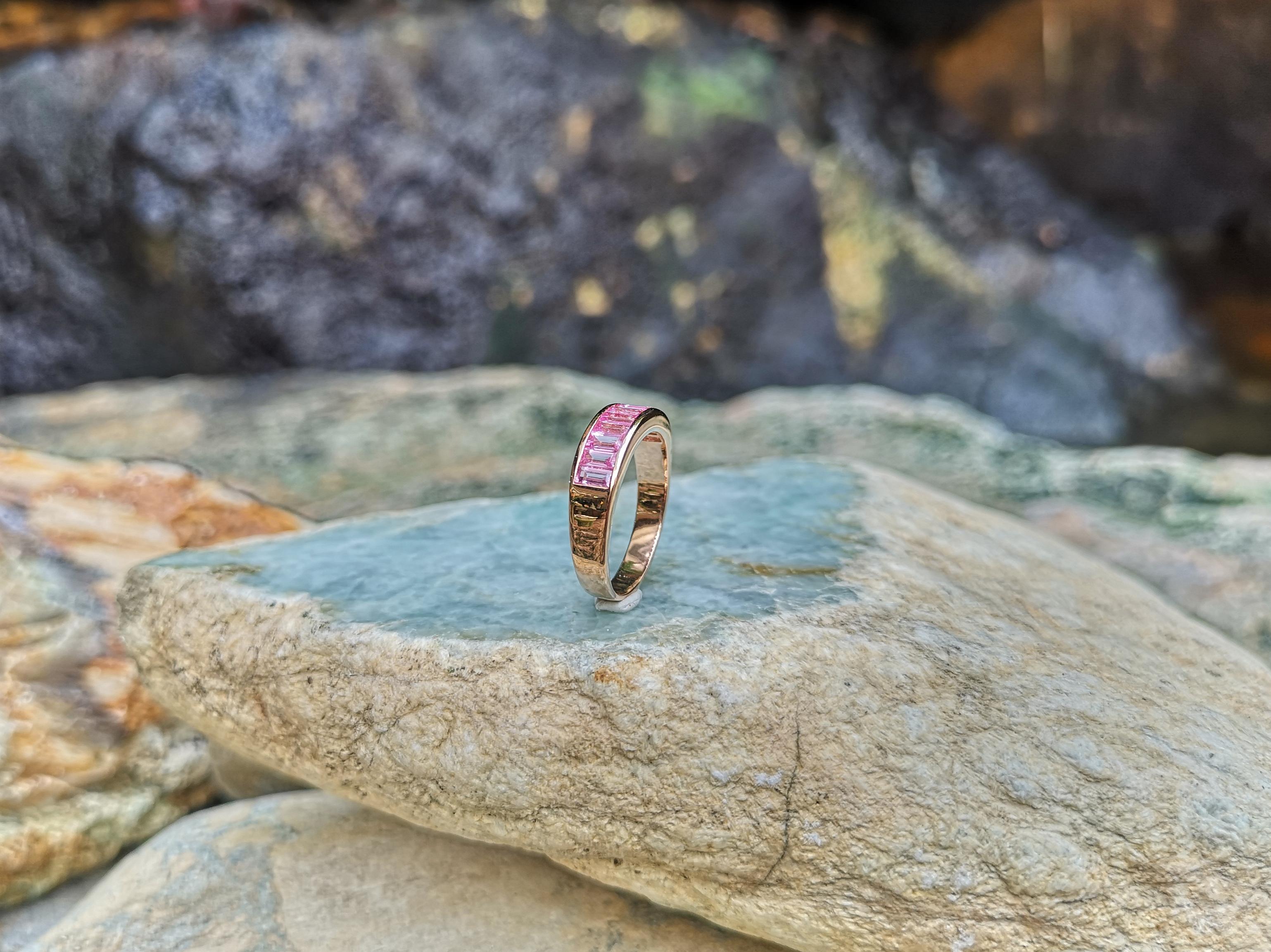 Pink Sapphire Ring Set in 18 Karat Rose Gold Settings For Sale 1