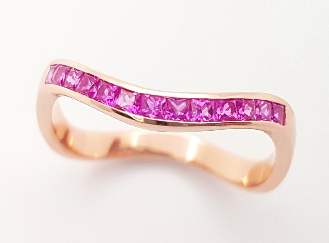 Women's Pink Sapphire Ring set in 18K Rose Gold Settings For Sale
