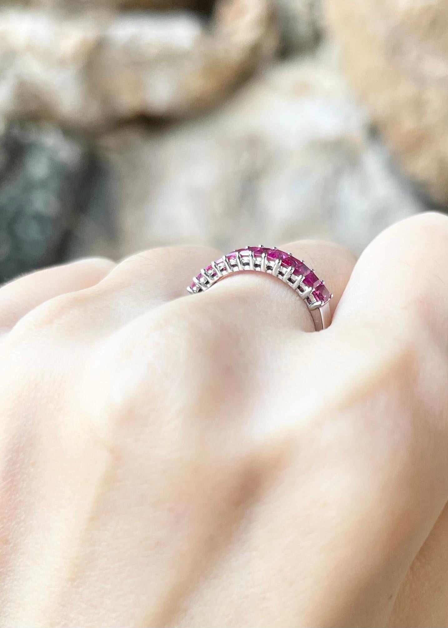 Women's or Men's Pink Sapphire Ring set in 18K White Gold Settings For Sale