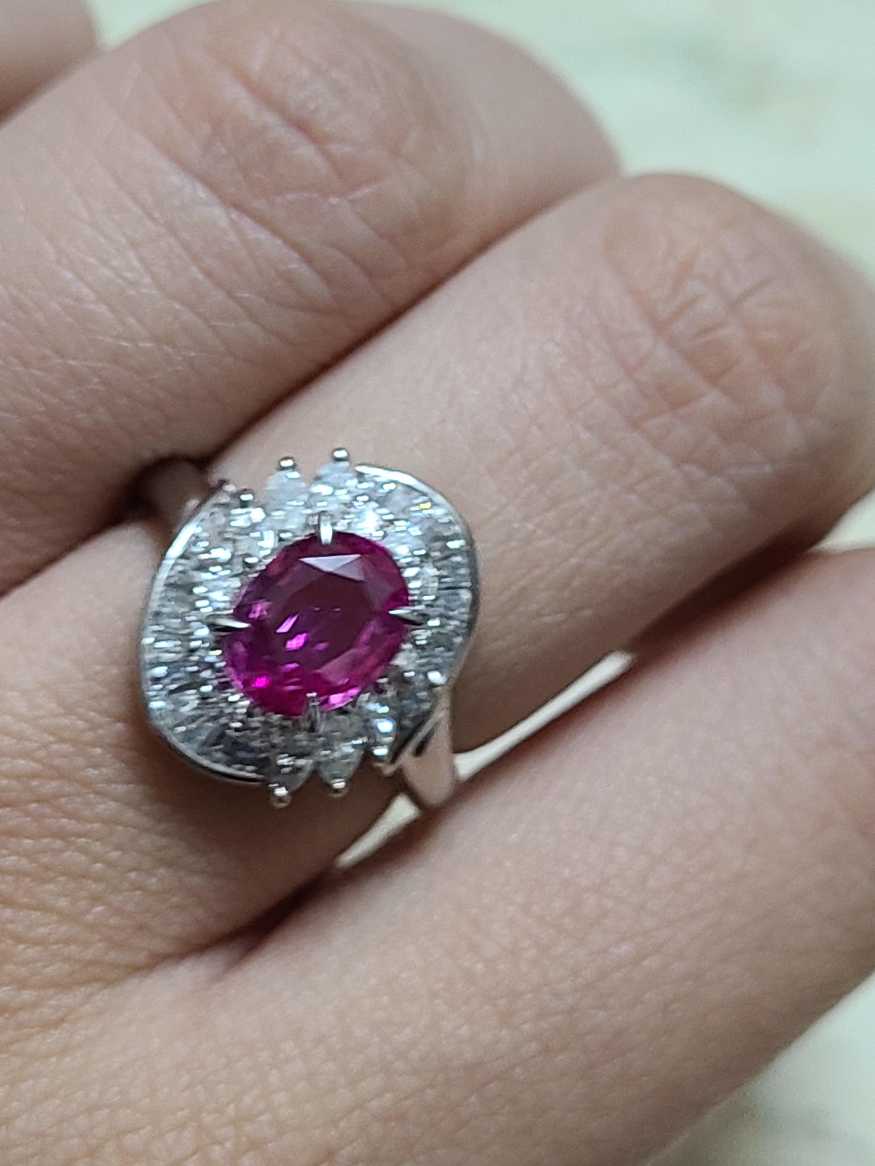 Pink Sapphire Ring Set in Platinum PT900 with Diamonds 3