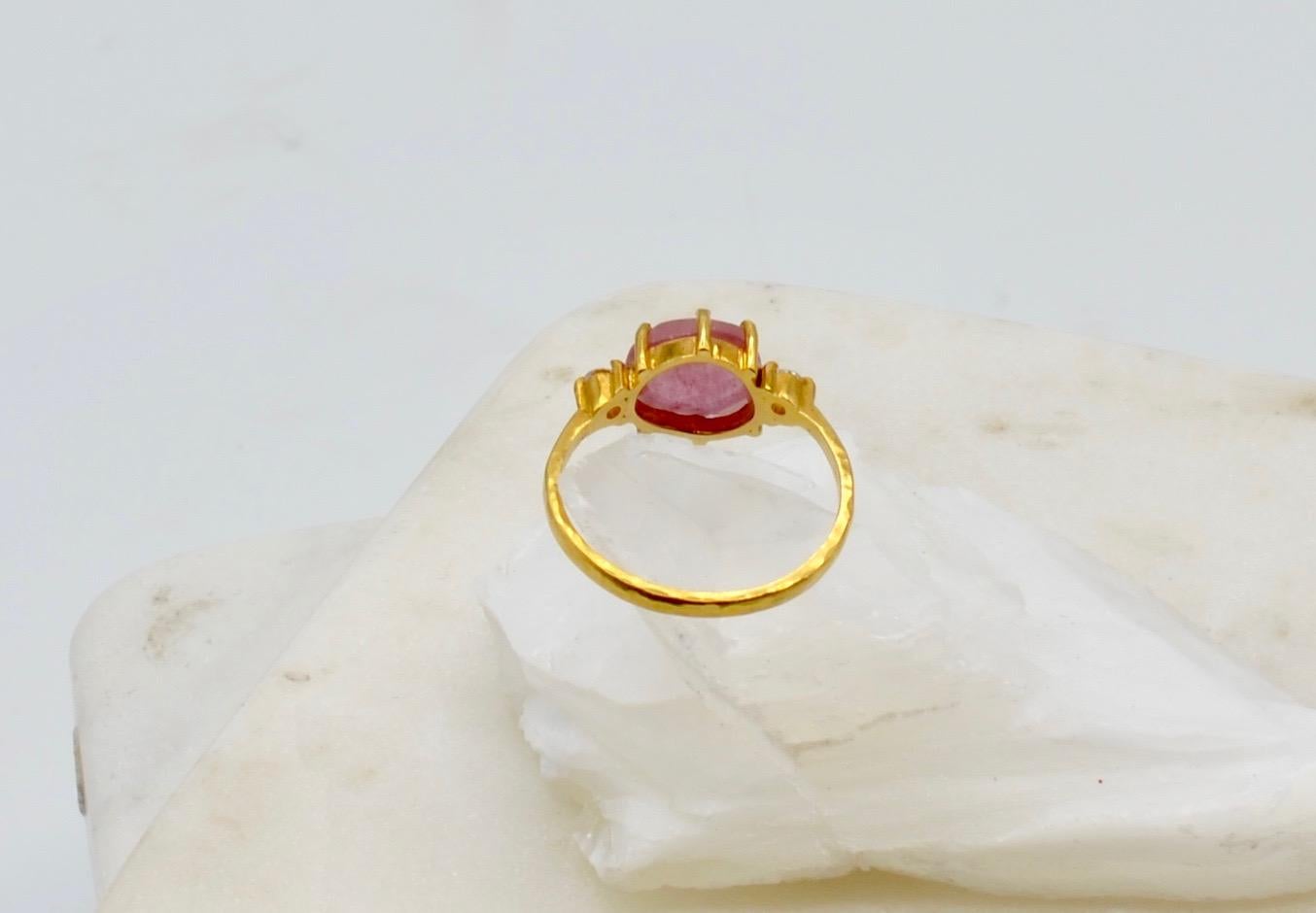 Modernist Pink Sapphire Rose Cut 2.6 Carat and Diamond Ring Set in 14 Karat Gold Ring For Sale